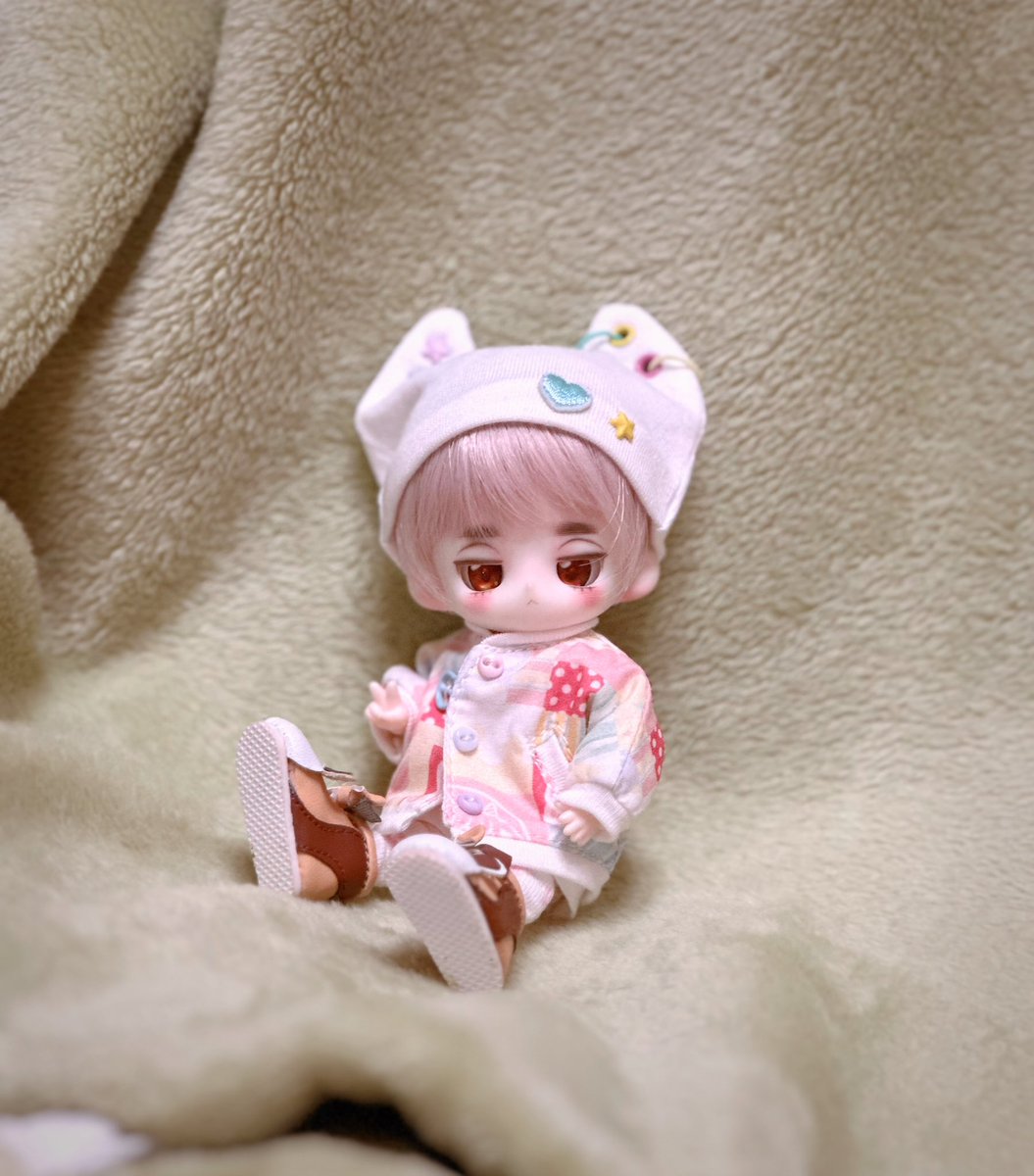 엘로이 꼬까옷! 넘 찰떡 그자체라구..😭❤️❤️❤️

#솜뭉치샵 #귤머랭s