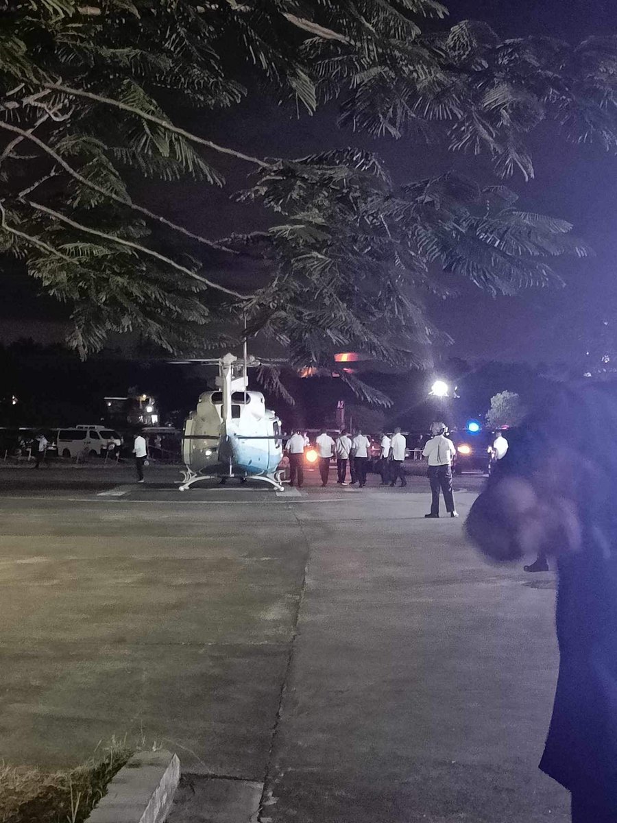 Marcos attended a Coldplay concert just 32km from Malacañang in a helicopter.

The same Marcos who pushes for the phaseout of jeepneys in the guise of environmentalism, rides a helicopter to a concert!

The same Marcos who will massacre informal transport workers' jobs by Feb 1!