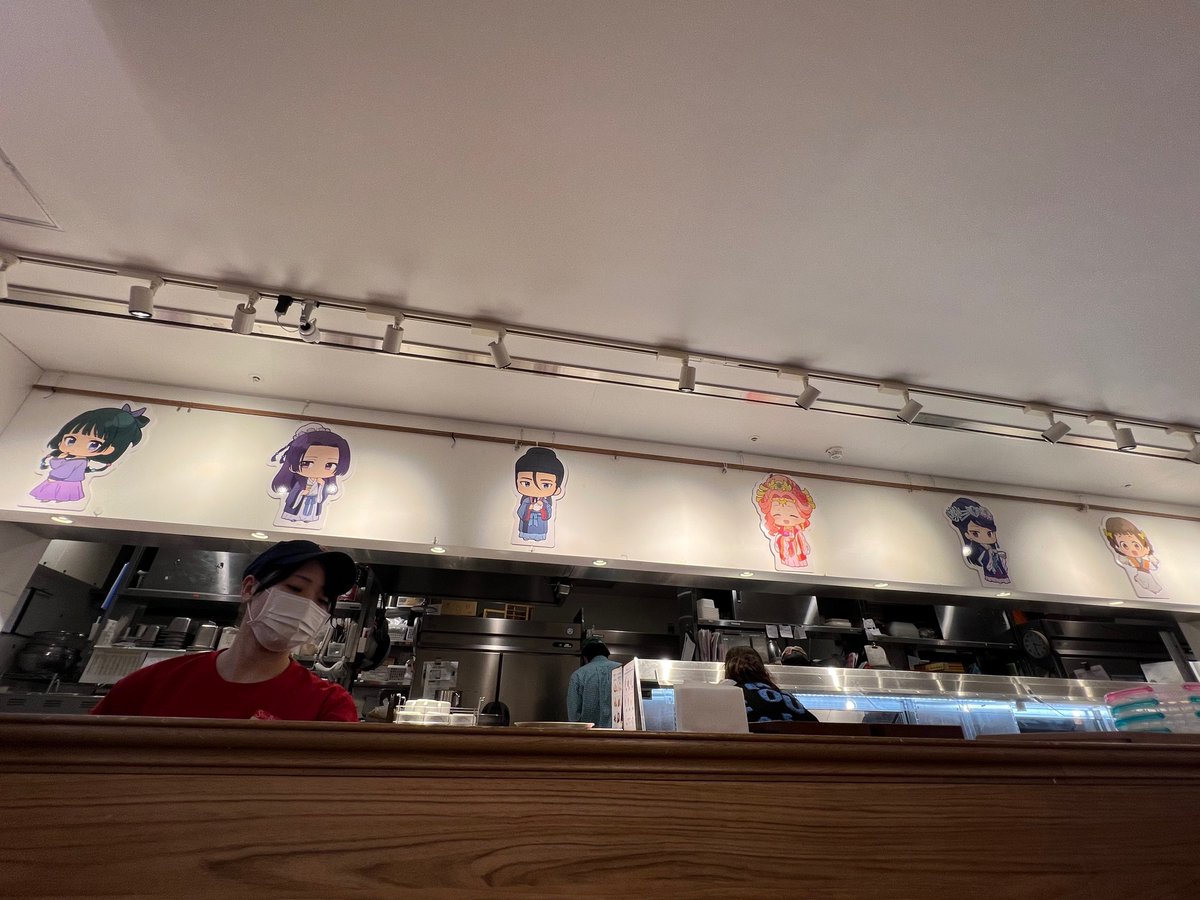 Inorii5's tweet photo. コラボカフェきました！
久しぶりに甘いものたくさん食べた😋
薬屋のグッズも買���てよかった👍
#薬屋のひとりごとスイパラコラボ https://t.co/Pisx8hWdkt