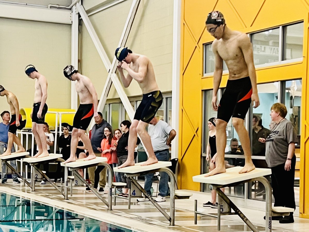 OliverAmesSwim's tweet photo. Congratulations to the OA girls Swim and Dive Team on their big win over Foxboro! With a 110-57 win over Foxboro, the girls improve to 4-1. Team effort with everyone contributing to the win. Valiant effort by boys team! https://t.co/30EoVf39KI