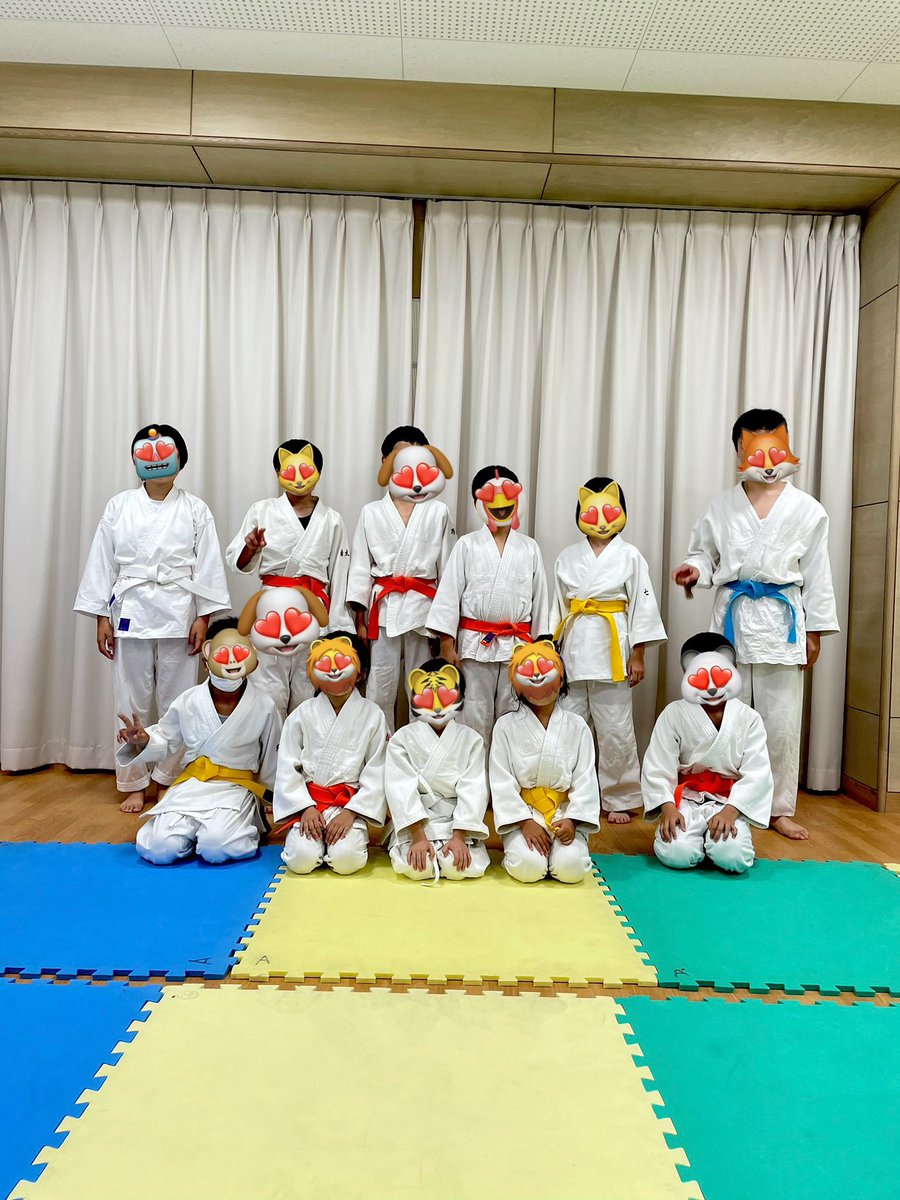 to1515's tweet photo. 合気道をしませんか？
楽しく、元気に稽古しています。
合気道唯心会は神戸市立垂水体育館で毎週木曜日の稽古しています。子供クラスと一般クラスがあります。
#合気道
#神戸合気道 https://t.co/4eYH6z9lY4
