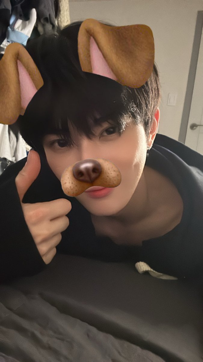 XODIAC_MEMBERS's tweet photo. [#리오] 

오늘 주말니까
좋은 하루 보��💙miss u

#XODIAC #소디엑 #LEO #리오 https://t.co/VTd8FCIhsz