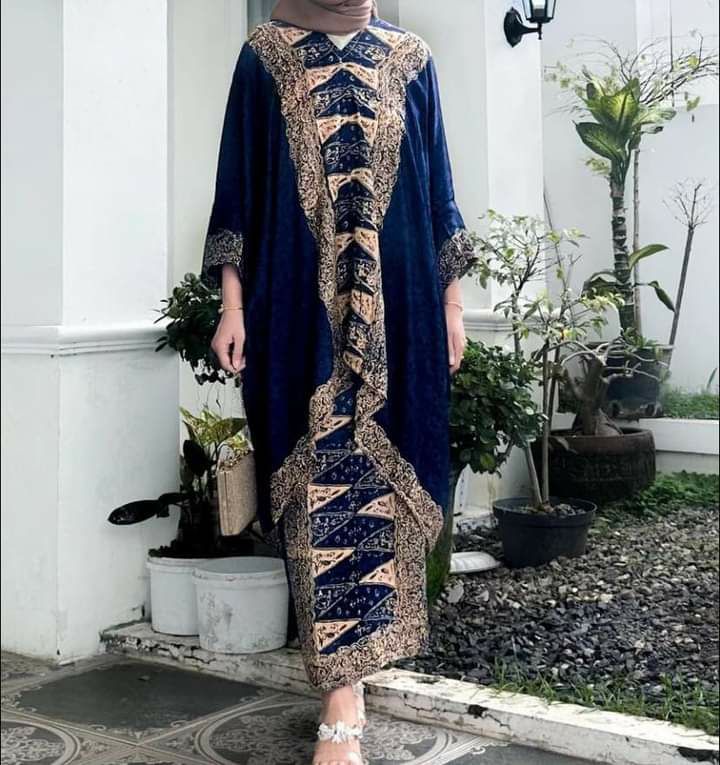 Auto jelita pakai modern batik viscose. Trend tahun ni 👍 🛍️ shope.ee/3pyBgZnAgQ