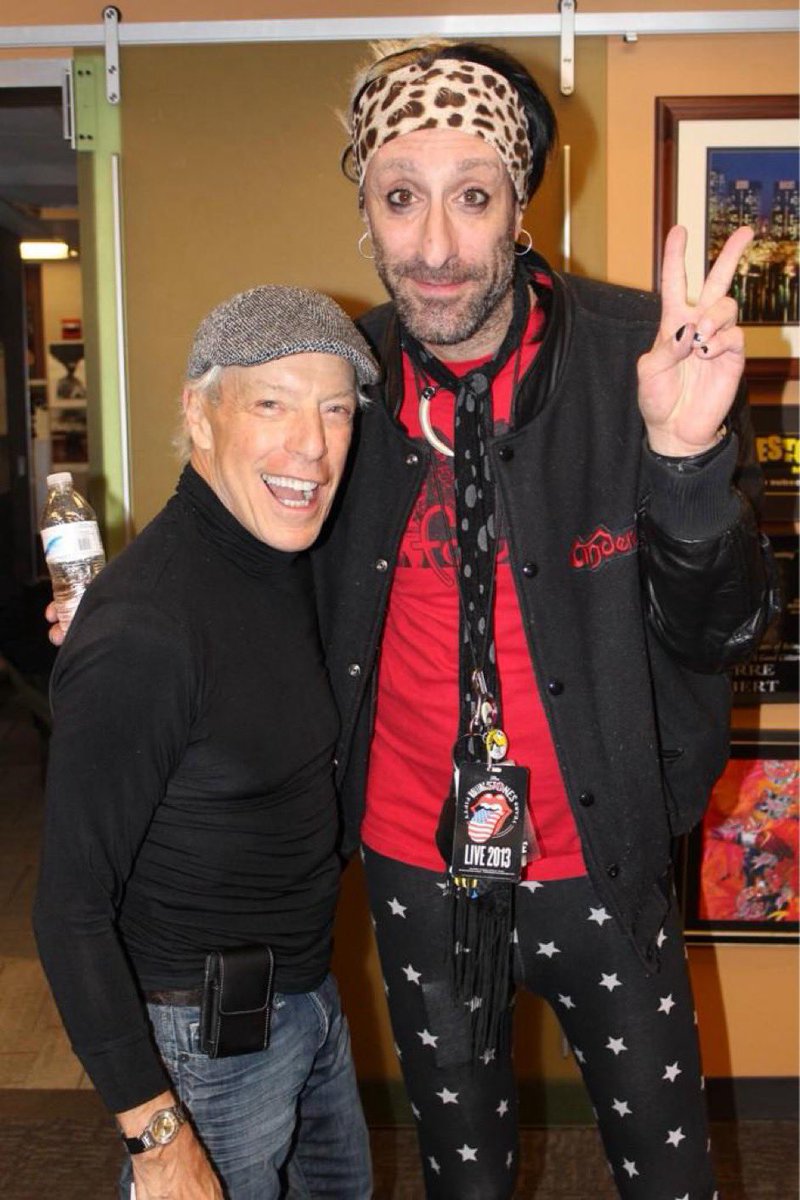VinnieGRadio's tweet image. One year ago tomorrow, we lost @JerryBlavat #TheGeatorwiththeHeator! @jackybambam933 honors his life in Part 2 of his #JackysJukebox feature on @933WMMR by playing Jerry’s intro song from Tommy Ridgely and Jam Up from 1954. #RIPGeator @MemoriesMargate #wmmrftv