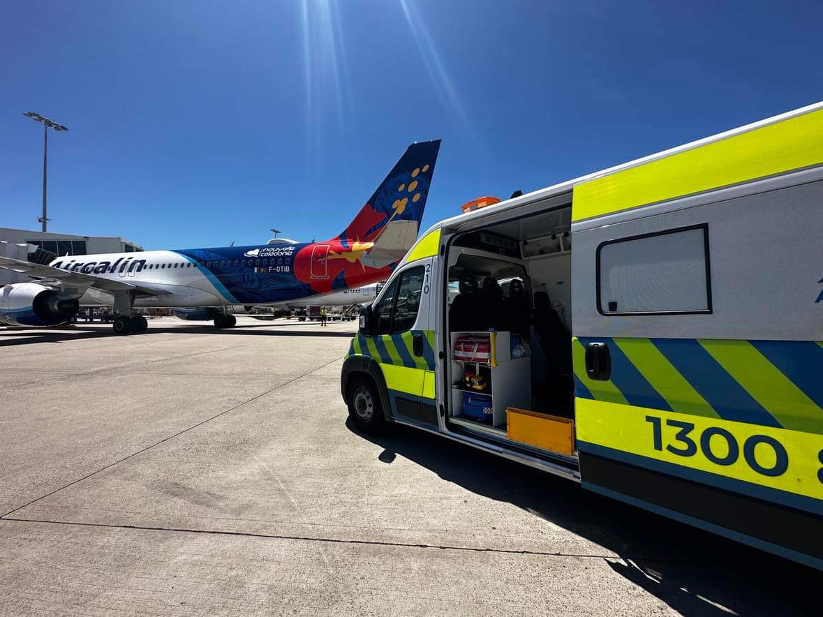 Our dedicated team on the tarmac at Sydney Airport, ready to transport patients from New Caledonia to RPA and Westmead Private Hospital for essential pre/post surgery and other treatments✈️🚑 

👉For all your patient transport needs absolutemedicalresponse.com.au/services/patie…

#patienttransport