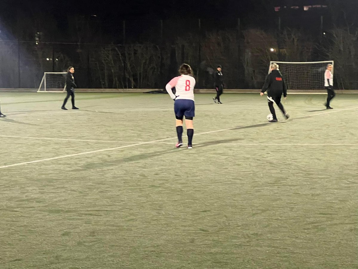 A freezing evening last night of fun football against Burgess Hill Bobcats. A great bunch of like-minded women playing in their first 11v11. We loved it! #womensrecfootball #nevertoolate #nevertooold #oldgirlsplaytoo