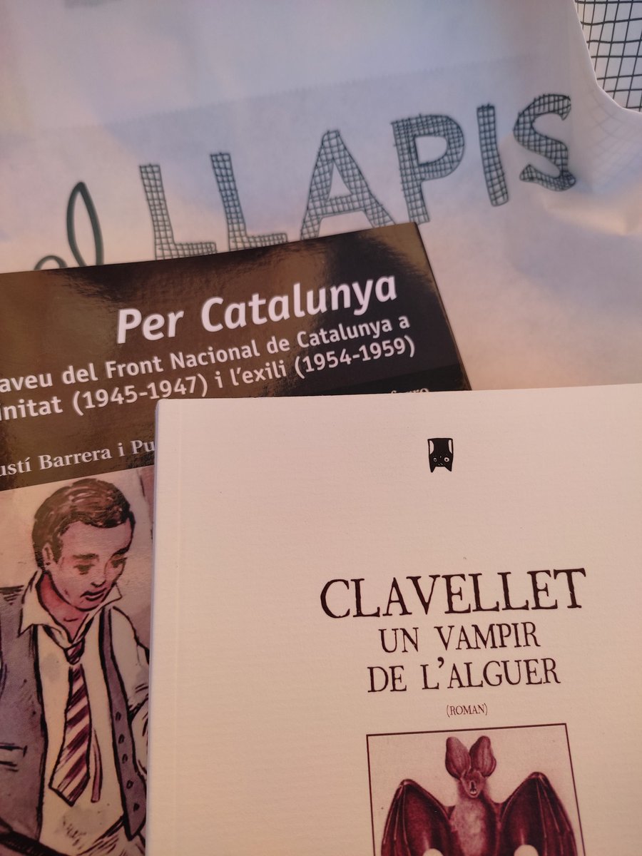 PratsCarles's tweet image. No es pot sortir de casa (i menys passant pel #Llapis de #Falset) sense firar cap bon títol!