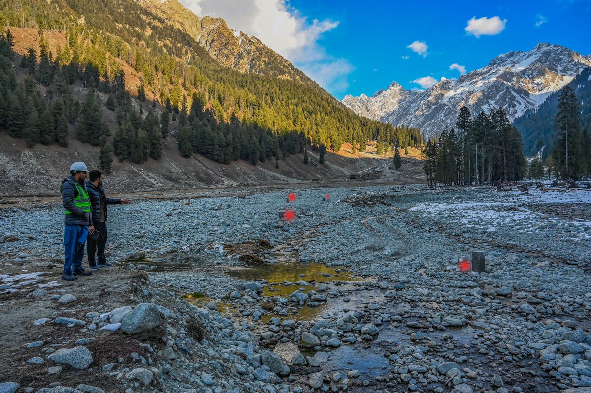 KITEProjectDoT's tweet photo. The @GovernmentKP has declared three tourist spots as Integrated Tourism Zones (ITZs) to promote #tourism industry in KP. The new ITZs include #Mankyal (Swat), #Ghanool (Mansehra), & #Madakalasht (Chitral) respectively. 2/
#KITEDoT #KPTourism #TourismDevelopment @PtdcOfficial https://t.co/yr73vZrD9y