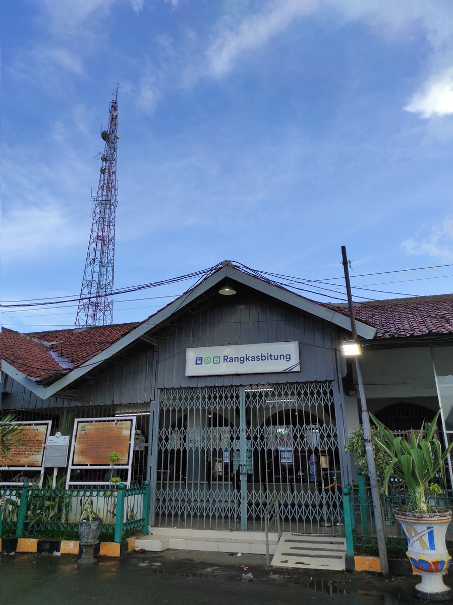 Widino's tweet photo. Rekomen kuliner di sini dong, gw lagi random spontan gada tujuan nyampe rangkas wkwk https://t.co/shVfenlD7Q