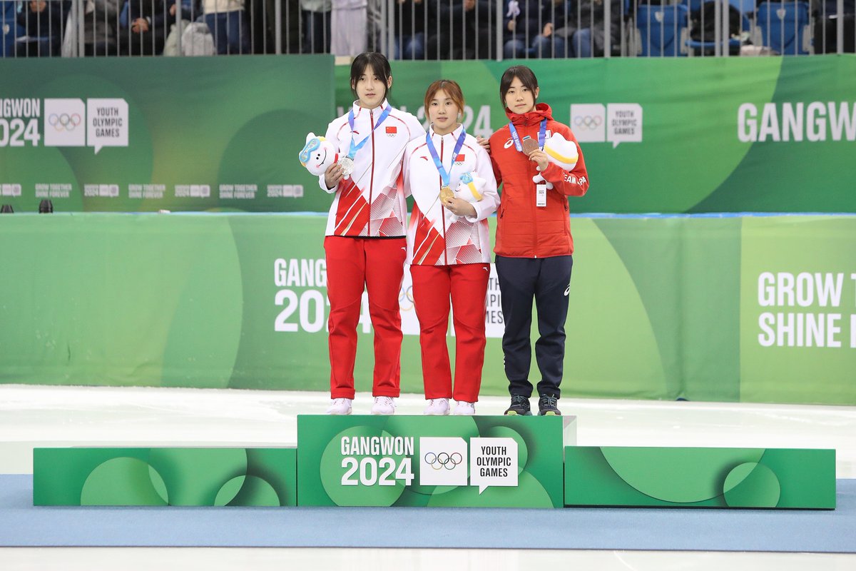 RUN SEOKJIN ep TOUR 2025 アムステルダム ジャージ XL How about that! 🤩 Li Jinzi and Zhang Xinzhe lead China