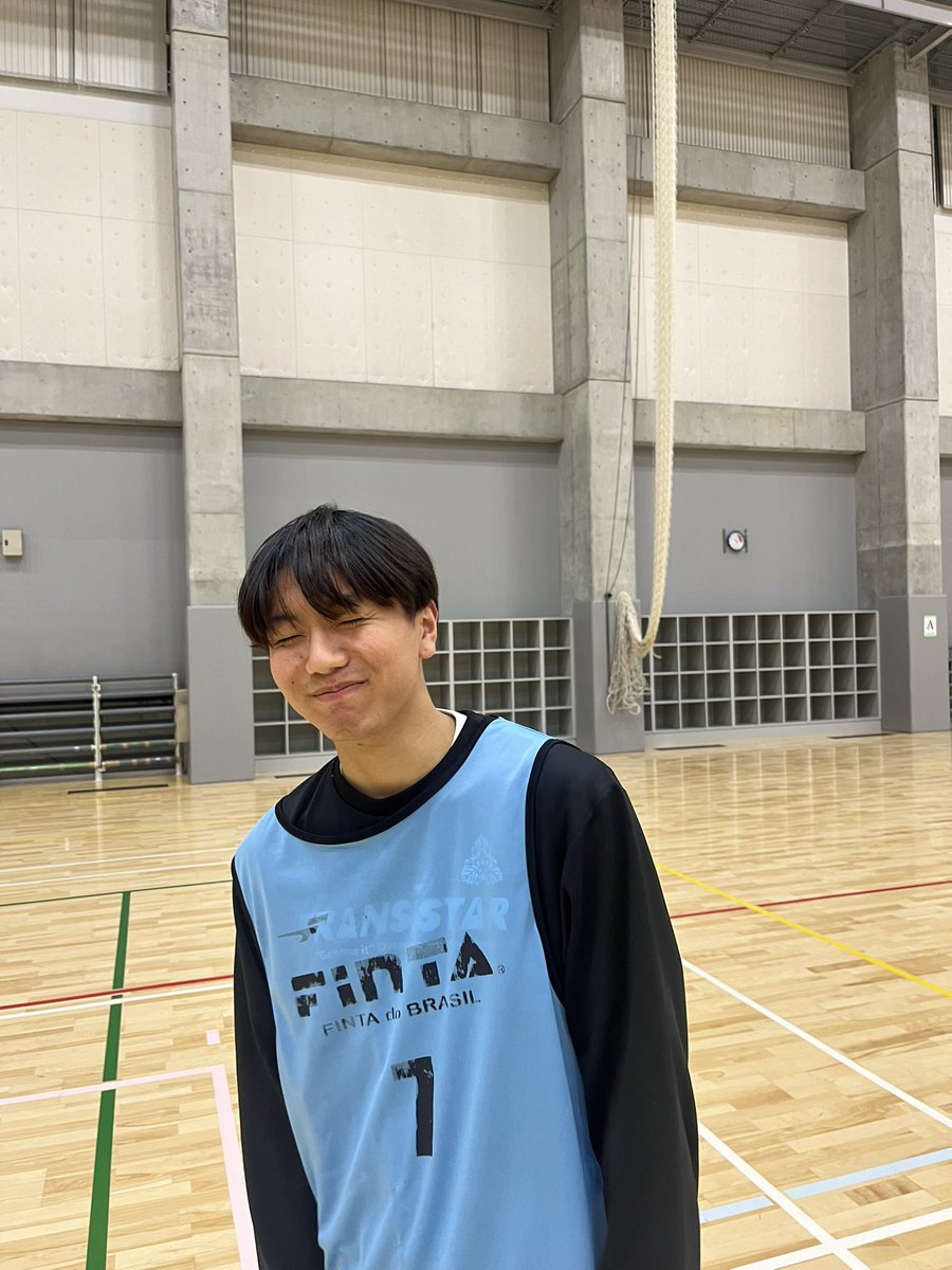 寒くなってきましたね、、
皆さん体調お気をつけ下さい!

1/20（日） 13:00~
本日も練習を行ってます!!