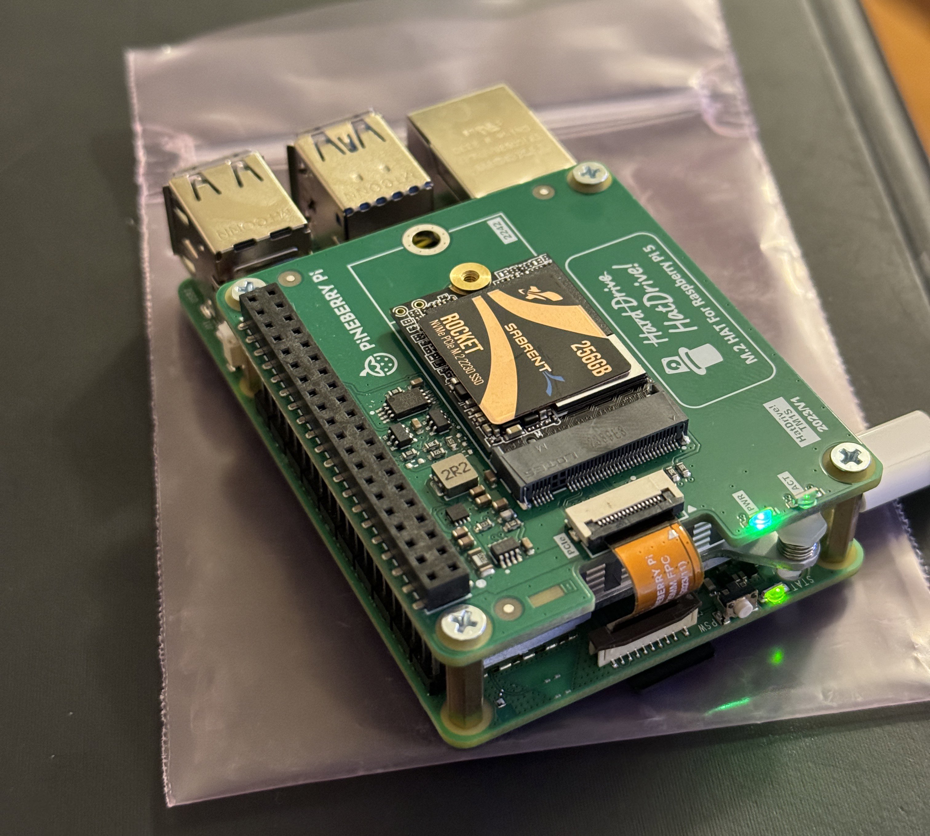 Pineberry Pi HatDrive: Using NVMe SSDs With The Raspberry Pi 5