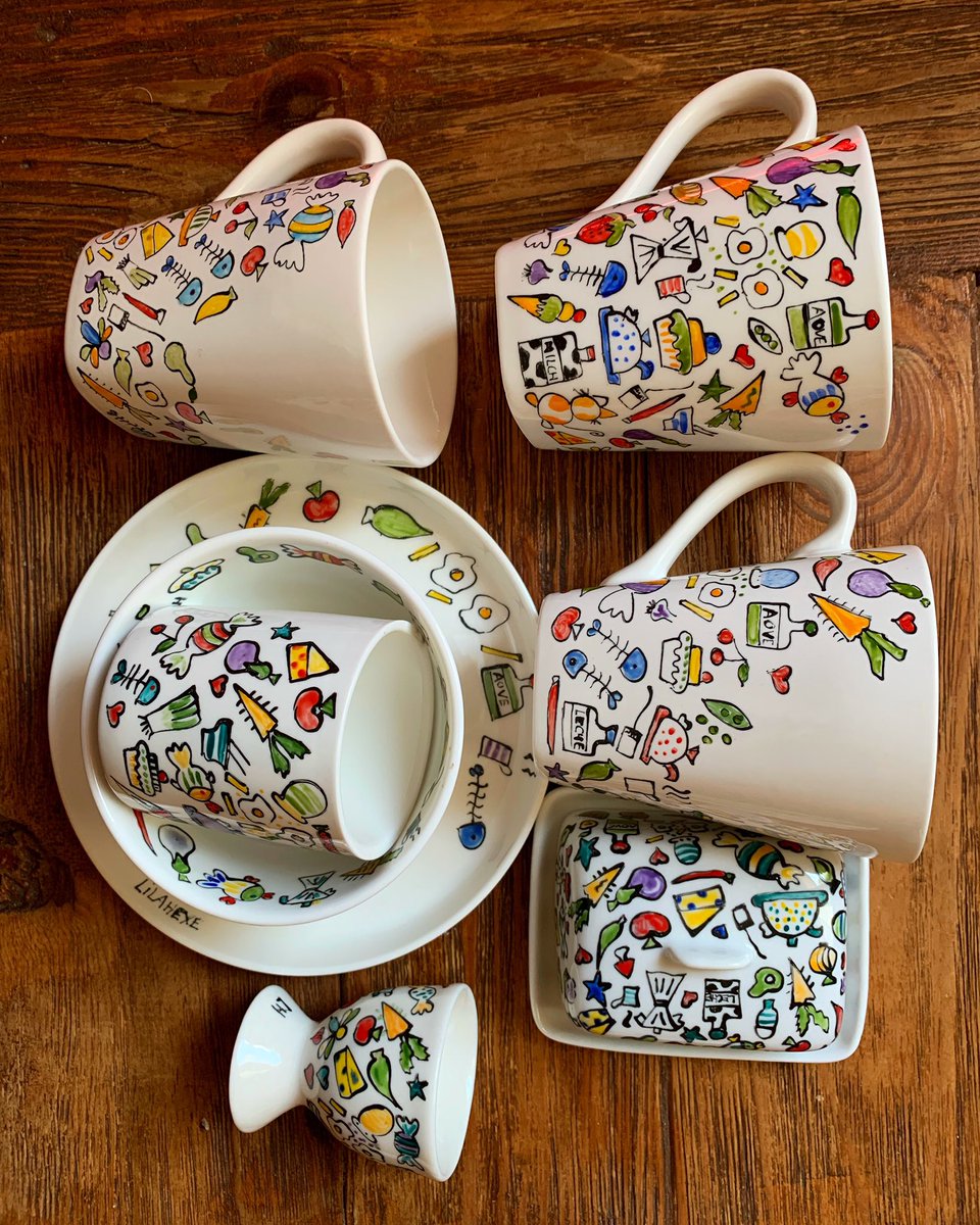 Por si te aparece hacer hn regalo…. O mejor, un regalo para ti… porque empezar con café es lo mejor…. pintandoplatos.lilahexe.es/?m=1