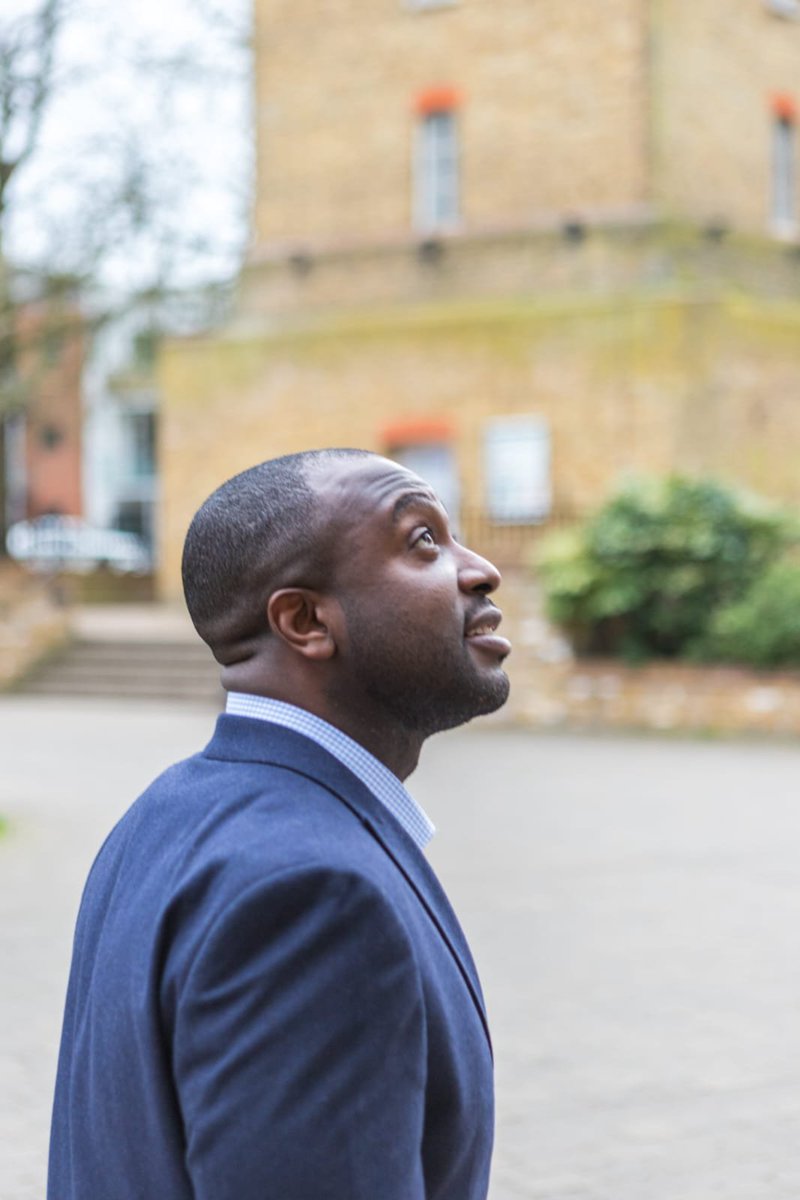 Be careful of the things you hold too tight. Life taught me an important lesson on April 29th, 2011. I promise you will benefit greatly from it.

I used to work different roles in London nightclubs, I could be washing cups, cleaning the floor or in the toilets(peke) where you