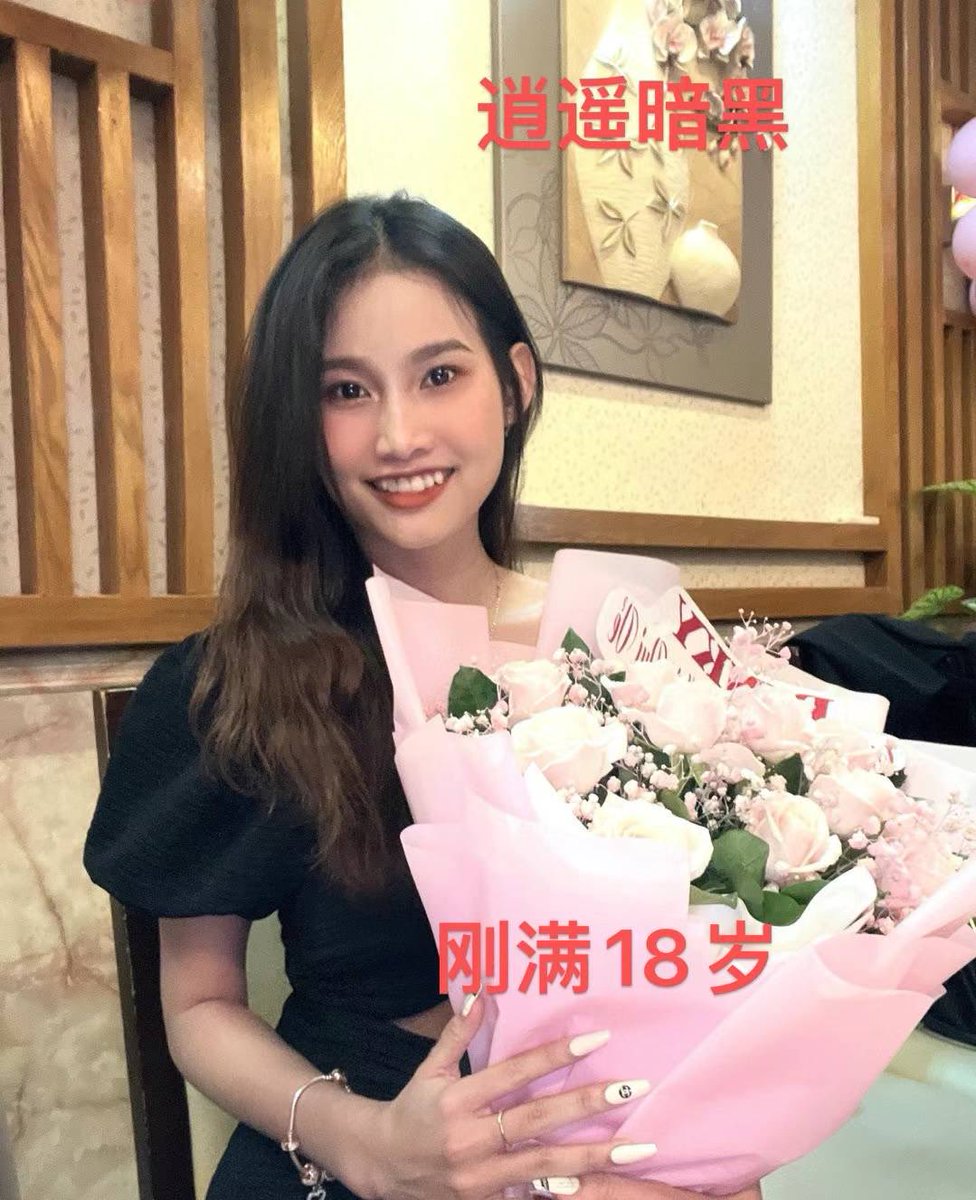 EdisonVN1990's tweet photo. #越南暗黑游 #越南帝王团 #越南女孩裸体 #越南嫖娼 跟越南女孩做爱，想要更漂亮、更年轻的，欢迎加微信18379783；越南暗黑游/帝王团、越南夜生活、胡志明夜生活，接机、入住、娱乐、美食、美景、一条龙服务～全越南最大的暗黑团队 https://t.co/nQ1D7LajZk