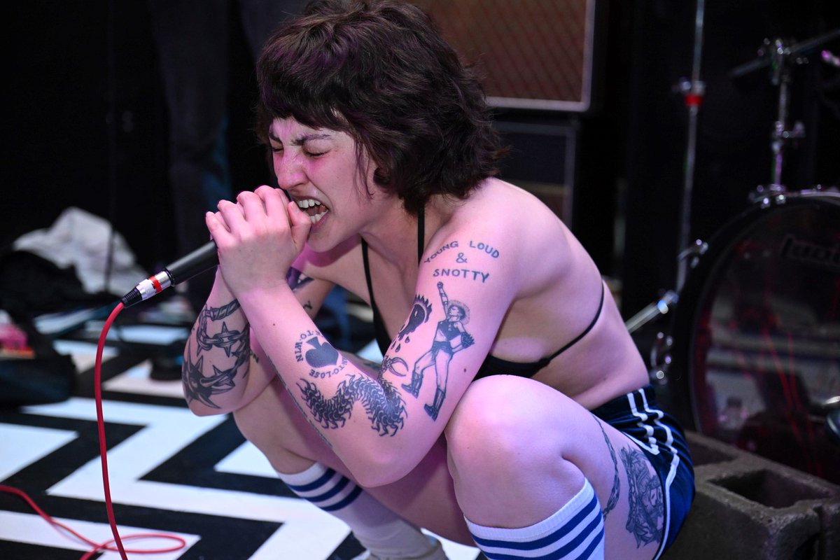 futurebreed's tweet photo. Photos are up from #BadImage @DestinyBondHc #PlanetOnAChain and #Puritan at the #BlackLodge in Seattle, WA. @RevelationRecs @PNWhardcore 

My first time back to the Black Lodge since it moved one door over! https://t.co/OQpxBDsWfa