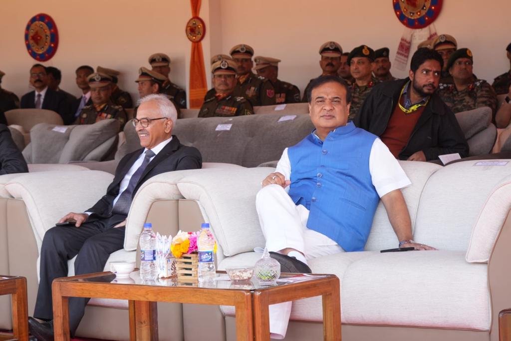 CMOfficeAssam's tweet photo. HCM Dr @himantabiswa accompanied Hon'ble Union Home Minister Shri @AmitShah at the 60th Raising Day of Sashastra Seema Bal in Tezpur.

@SSB_INDIA https://t.co/otzf6eEkCP