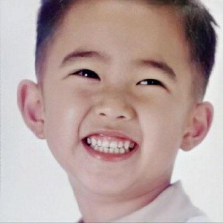 I don't want to compare but it's really him. Kyungsoo's smile will never change.