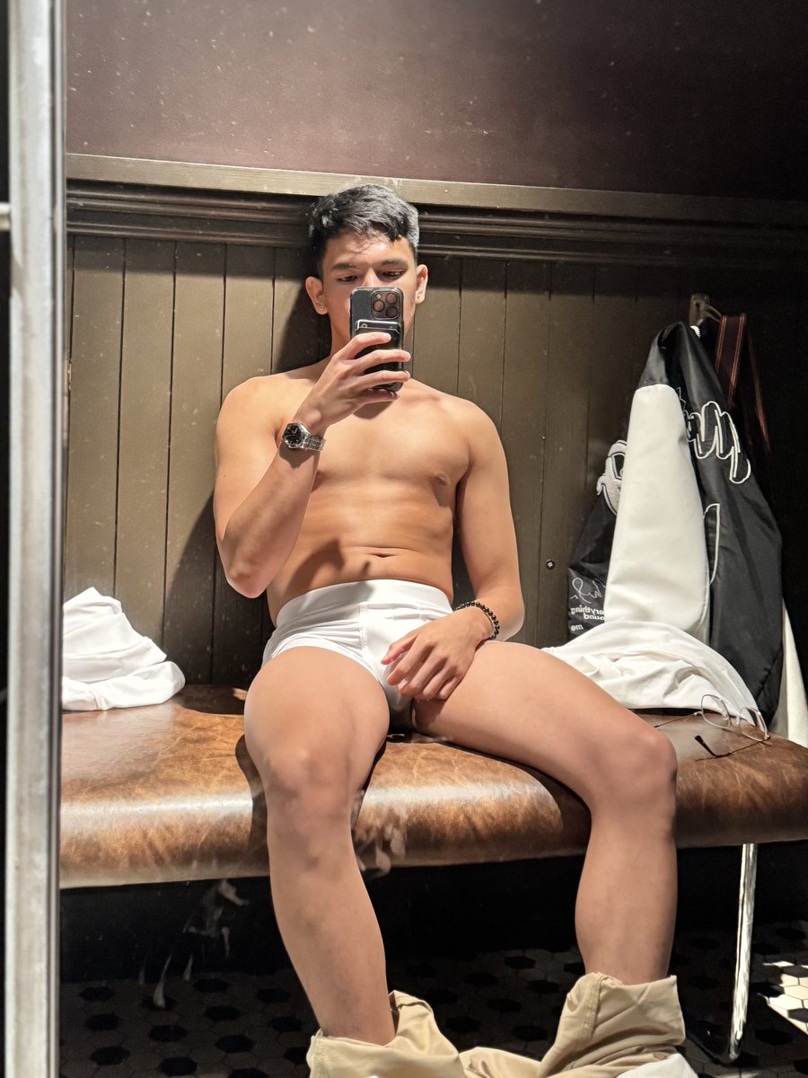 jayronmunoz1's tweet photo. Simply unproblematic
.
.
.
.
.
.
.
.
underwear #underwearmodel #men #gay #boy #hawaii #hawaiian #filipino 
#Pride #pinoy #philippines
#lgbt #man #boyswillbeboys 
#gaylife #gaypride #toned #slim
#gayguys #boys #pinoy #alter #bl #men #teen #teenager #young #teenmodel #teen https://t.co/b2en3EIfZd