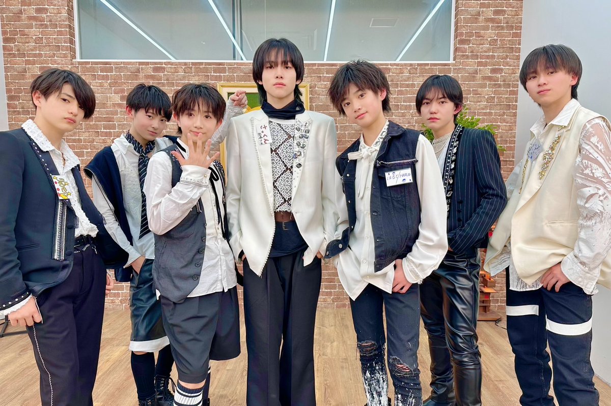 RT @SHOWROOM_jp: 本日の一枚📸✨ #エビネク チャレンジ〜殻を破って