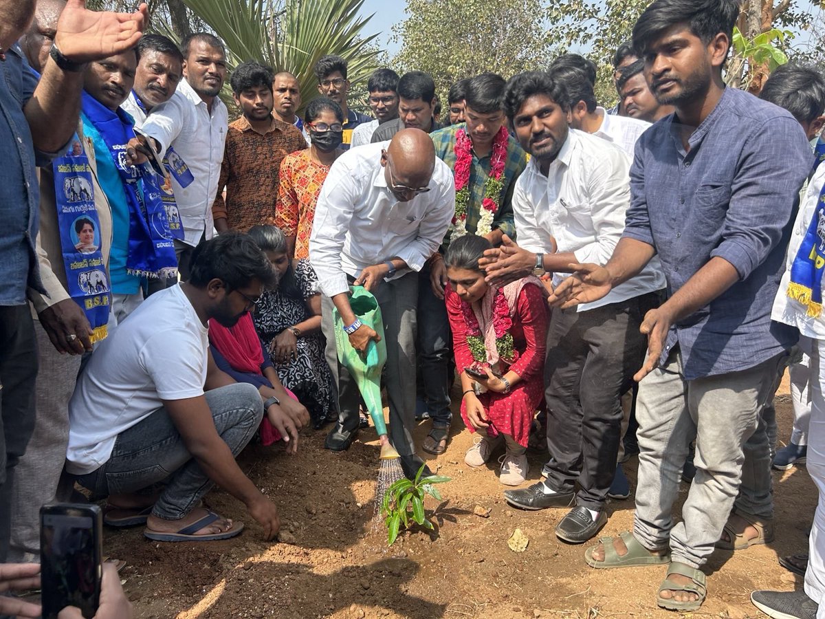 RSPraveenSwaero's tweet photo. ప్రొ.జయశంకర్‌ వ్యవసాయ విశ్వవిద్యాలయానికి (PJTSAU) చెందిన 100 ఎకరాల భూమిని ప్రభుత్వం కొత్త హైకోర్టు నిర్మాణానికి కేటాయించడాన్ని నిరసిస్తూ 12 రోజులుగా శాంతియుతంగా ధర్నా చేస్తున్న  విద్యార్థులకు సంఘీభావం తెలిపాము.

ప్రపంచానికి అన్నం పెట్టే రైతాంగానికి నూతన వంగడాలను సృష్టిస్తూ,ప్రపంచ ప్రఖ్యాతిగాంచిన వ్యవసాయ శాస్త్రవేత్తలను అందించిన వర్సిటీ భూముల్లో హైకోర్టు నిర్మాణం చేపడితే అక్కడ బయోడైవర్సిటీ దెబ్బతిని అరుదైన వృక్ష జాతులు, పక్షులు,జంతువుల ఉనికి ప్రశ్నార్థకంగా మారుతుంది. ఖజానాలో ఇంకా డబ్బులుంటే కొత్త హైకోర్టును వేరే ప్రదేశంలో కట్టండి. హైదరాబాదు చుట్టుపక్కల చాలా ఖాళీ భూములు గుట్టలల్ల ఉన్నయి.

హైకోర్టు నిర్మాణానికి #BSP ఏమాత్రం వ్యతిరేకం కాదు. కానీ ముఖ్యమంత్రి @revanth_anumula గారు రాష్ట్ర మంత్రివర్గంతో సహా అగ్రివర్సిటీలో పర్యటించి, విద్యార్థులతో ప్రొఫెసర్ల తో చర్చలు జరిపితే తప్ప అక్కడి సమస్యలు అర్దం కావు. 

అందుకే తక్షణమే ప్రభుత్వం https://t.co/artLfmUBzf.55 ను రద్దు చేసి, వర్సిటీ భూముల్లో కాకుండా ఇతర ప్రభుత్వ భూముల్లో హైకోర్టును నిర్మించాలని #BSP డిమాండ్ చేస్తున్నది.

Stood by Telangana Agriversity Students in solidarity who have been fighting to save precious flora and fauna in their university lands from the Government. Nobody objects to the government’s decision to build a new high court, if it is done on a barren land (with minimum destruction) which is close to Hyderabad. But why only the lands of biodiversity parks and botanical gardens which were painstakingly nurtured for decades by the students and scientists? 

Is it because you want to slowly make this area a real estate hub close to Shamshabad Airport? Already some land is given to Prestige Group!

Is it because the voice of students here can be silenced easily as they are from Bahujan communities surviving on government scholarships? 

If public purpose is the only cause for acquisition of university lands, why can’t the government acquire govt lands which are aplenty close to airport. Govt doesn’t want to explore such possibility because it wants to hand over such lands to sharks aka real estate companies who build ultra-luxurious villas for the high and mighty. 

I request hon’ble high court to strike down GO 55 and ask the government to come up with a fresh proposal for land acquisition for new high court building, if it still has money in its coffers.

@TelanganaCS 
@TelanganaCMO 
@PjtsauIndia