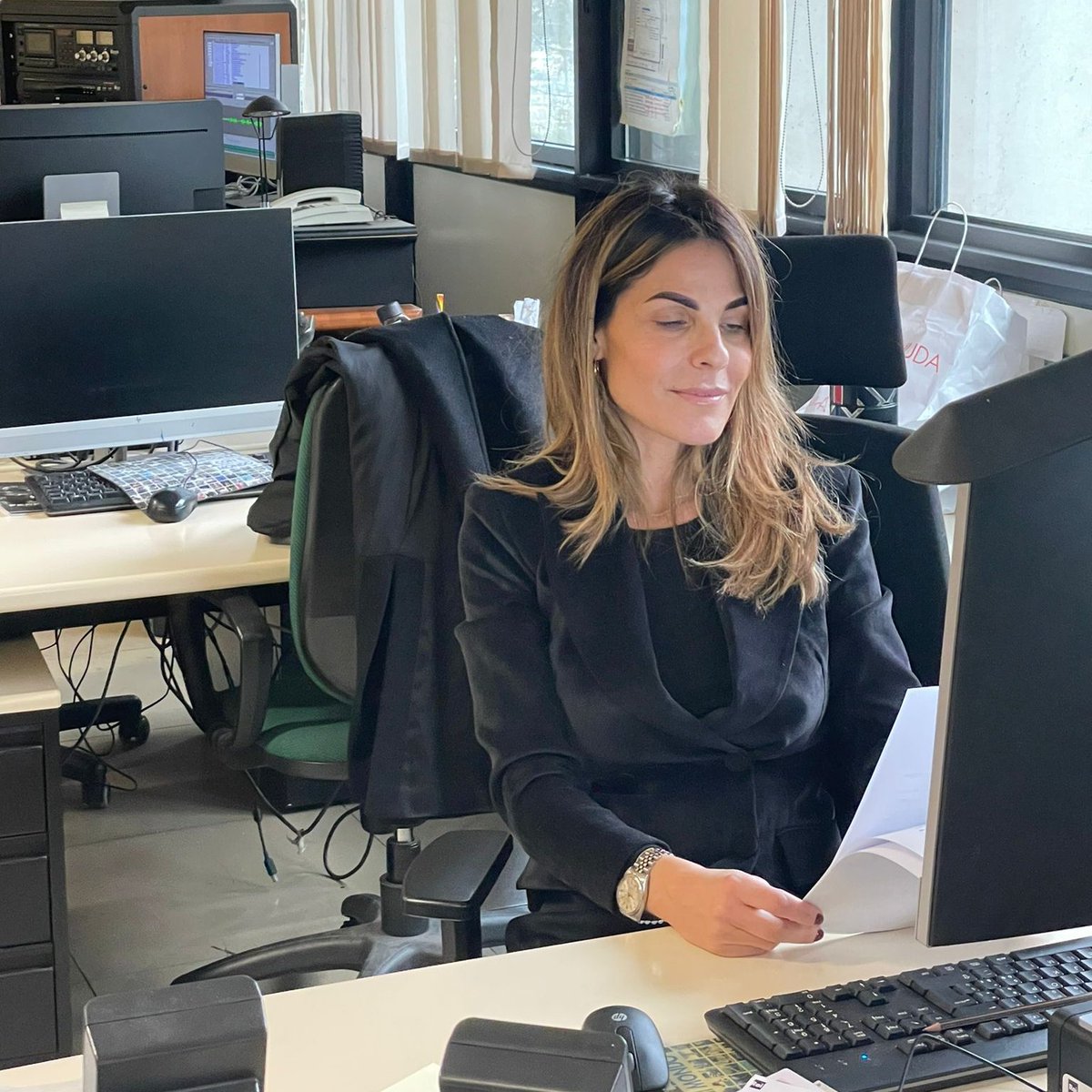 americo_mancini's tweet photo. #PitStop 10:30
#Autoscout24 #IncentiviAuto
#Batterie #MacchineElettriche
#HyundaiKona
#Finanza ed #Auto
#Meccatronica #CNA

Conduce: Francesca Capannolo
#Onair Radio1 335 6992949 pitstop@rai.it
https://t.co/BkMjYWWy2v https://t.co/KgEOJH9mjY