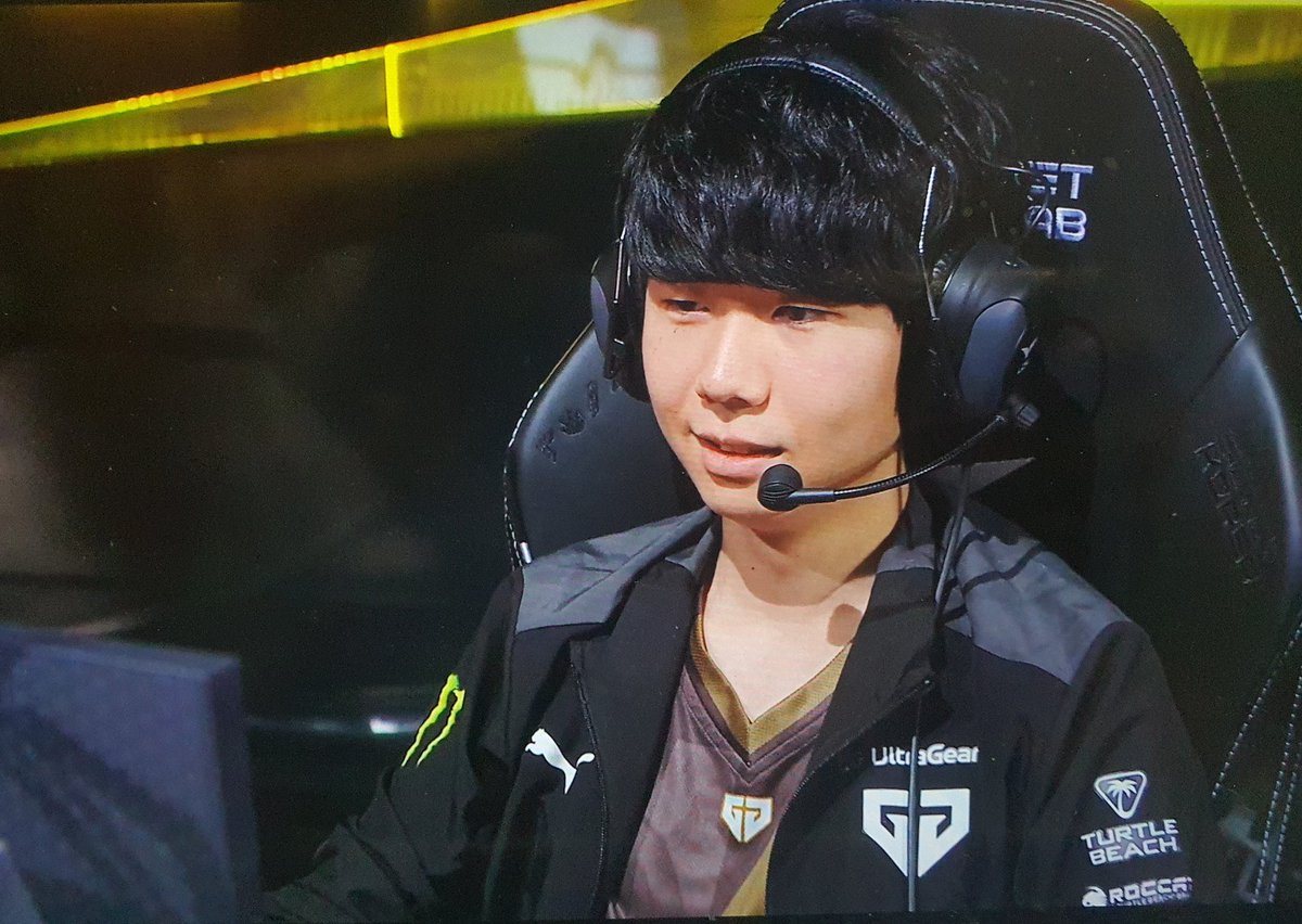 imcokecolorx's tweet photo. 240120 NS vs GEN [LCK]

젠지 화이팅!!!!!! 2꽉 가보자! 🐯💛

#GenGWIN #Chovy #쵸비 #Lehends #리헨즈 https://t.co/uSH4pwhgDT