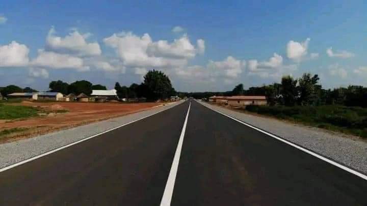 mpraesoskyface's tweet photo. ROADS: Progress of work on the Bolgatanga - Bawku - Polimakum road project; 70km completed and opened to traffic.

The 117.94km project runs through the Bolgatanga Central, Bolgatanga East, Nabdam, Zebilla, Binduri, Bawku Central, and Pusiga Constituencies in the Upper East https://t.co/JA7EyVGbm4