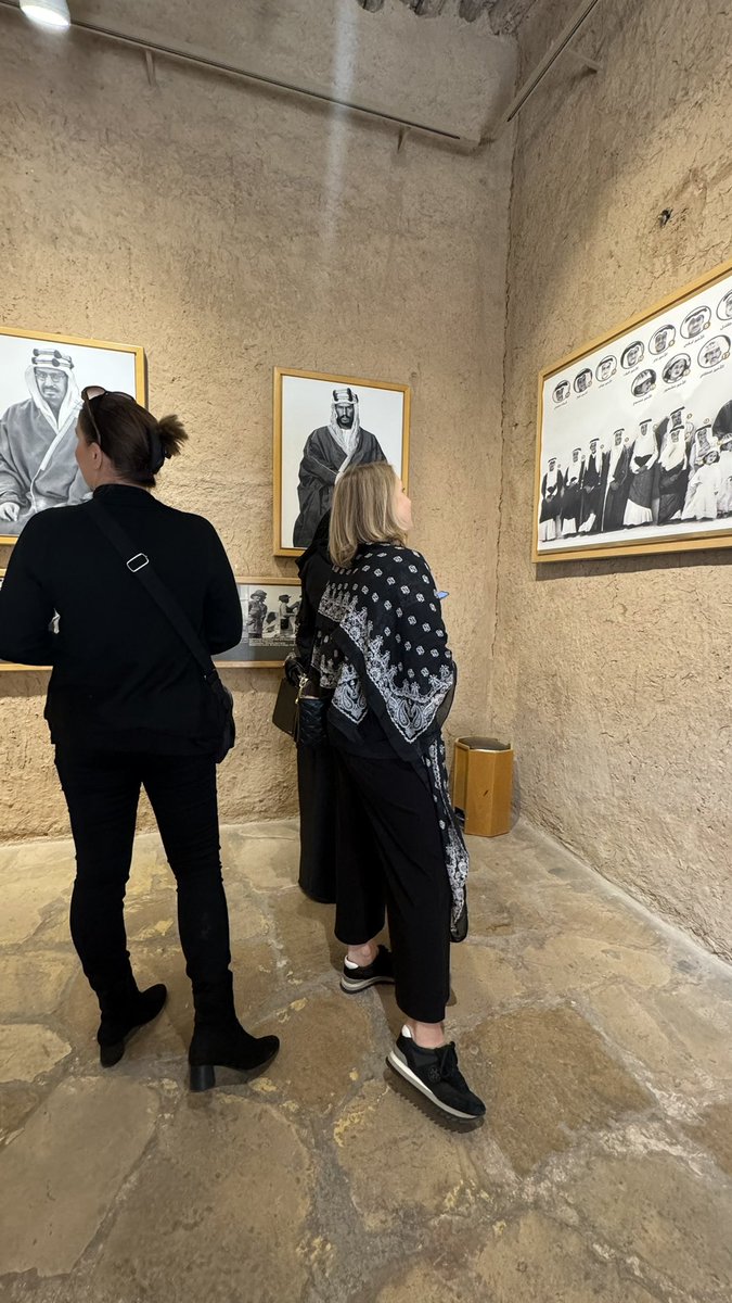 _Rs1995's tweet photo. Razan today tour guide 🇸🇦 https://t.co/2OCulCH1EI