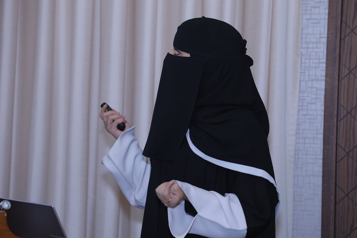 DentalSaudi's tweet image. #HappeningNow                                         

مقتطفات من المحاضرات العلمية للمؤتمر العالمي السعودي لطب الاسنان 

#SIDC2024