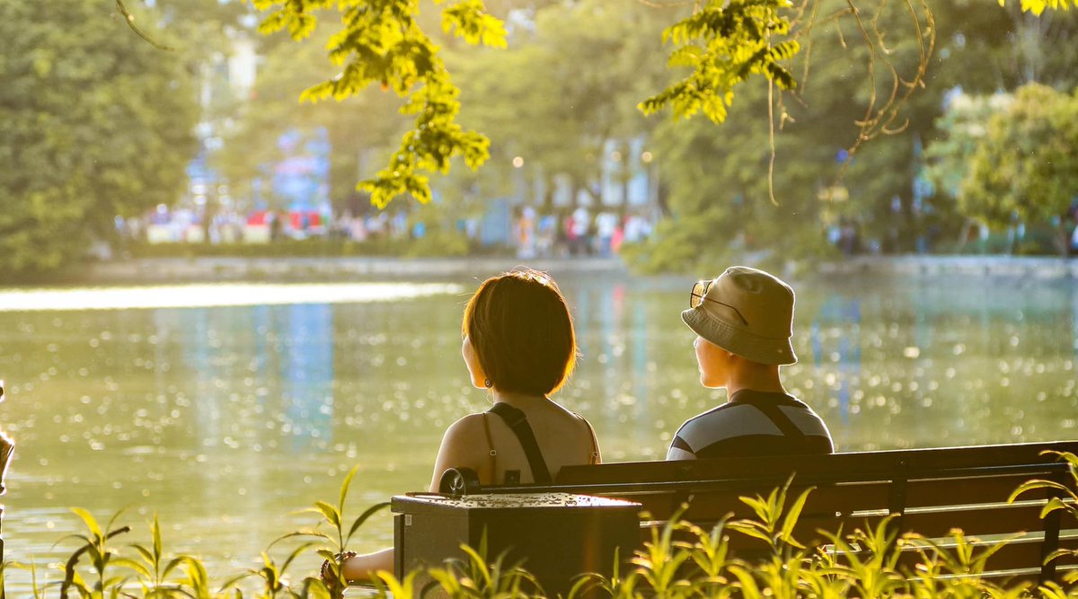 BMONEYFIRSTNAME's tweet image. Mùa Thu là mùa của ngọt ngào. Không còn những đóa hoa, nhưng chúng ta có trái ngọt.
Vì vẻ đẹp của mùa thu, mỗi năm tôi lại được nhắc nhở phải tin vào phép màu.