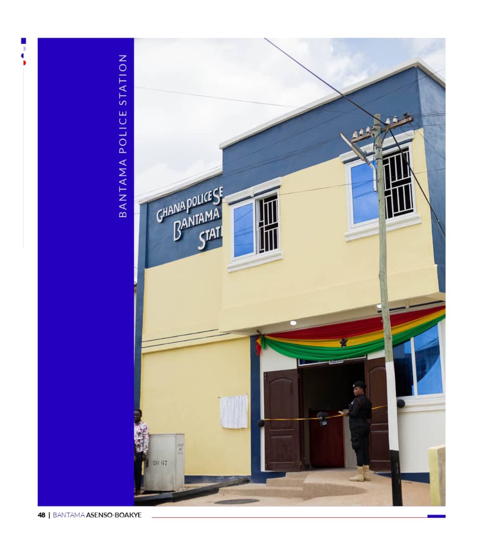 Delegates4DMB's tweet image. Some Achievements of Francis Asenso-Bokaye on Security.
3 police stations delivered 

■Donation of 4x4 Pickups Bohyen and Santreso District Police Commands to aid mobility 

- Donation of over 2320 pieces of streetlights to all communities in Bantama.
#Bantama4Asenso