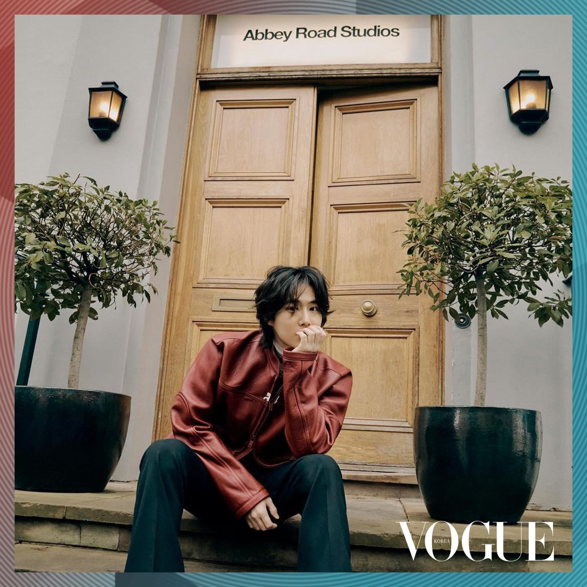 <a href="/VogueKorea/">VOGUE KOREA</a> recently teamed up with K-Pop idol, Exo Suho for an exclusive interview.

Accompanying photos were captured outside the Studios and around the local area. 

Hope to see you back soon, Suho – this time recording new music in the studios!

#Suho #EXO #VogueKorea