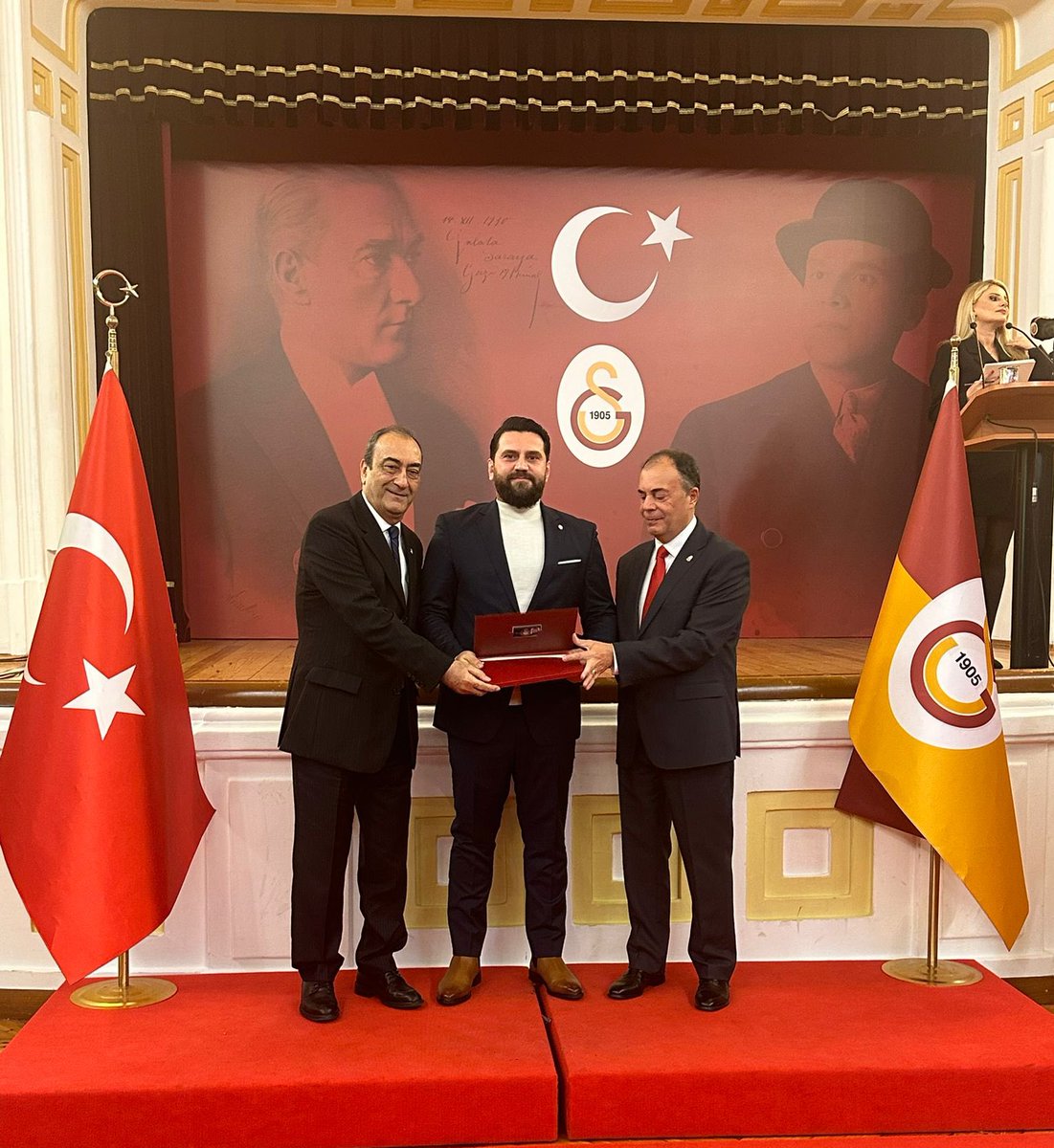 msoyaL's tweet photo. 19908 @Ibrahim_Bayram_ diyeceksiniz.

ÇOK YAKIŞTI. https://t.co/pPMUv5GkmX