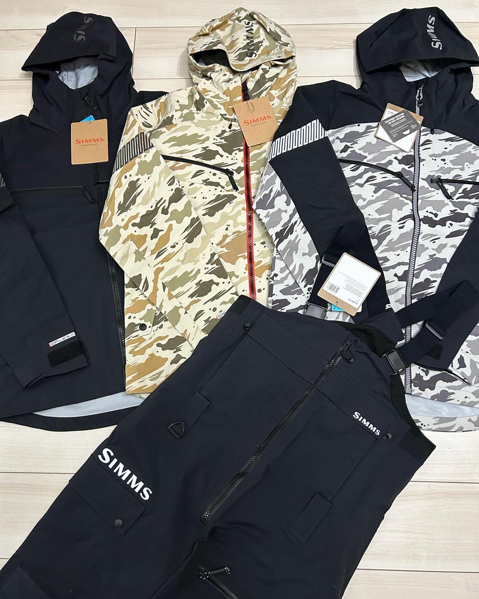 YSM_23's tweet image. SIMMS CX JACKET&amp;amp;BIB
明日昼12時販売開始🎣

3レイヤー素材を使用した防水透湿性能👍
自己治癒性能を持つTruZip ジッパーを設置。完璧な防水性能を誇ります‼️
間違いない最高の釣りウェアです🔥
是非この機会に🙏
#simms #ysm23