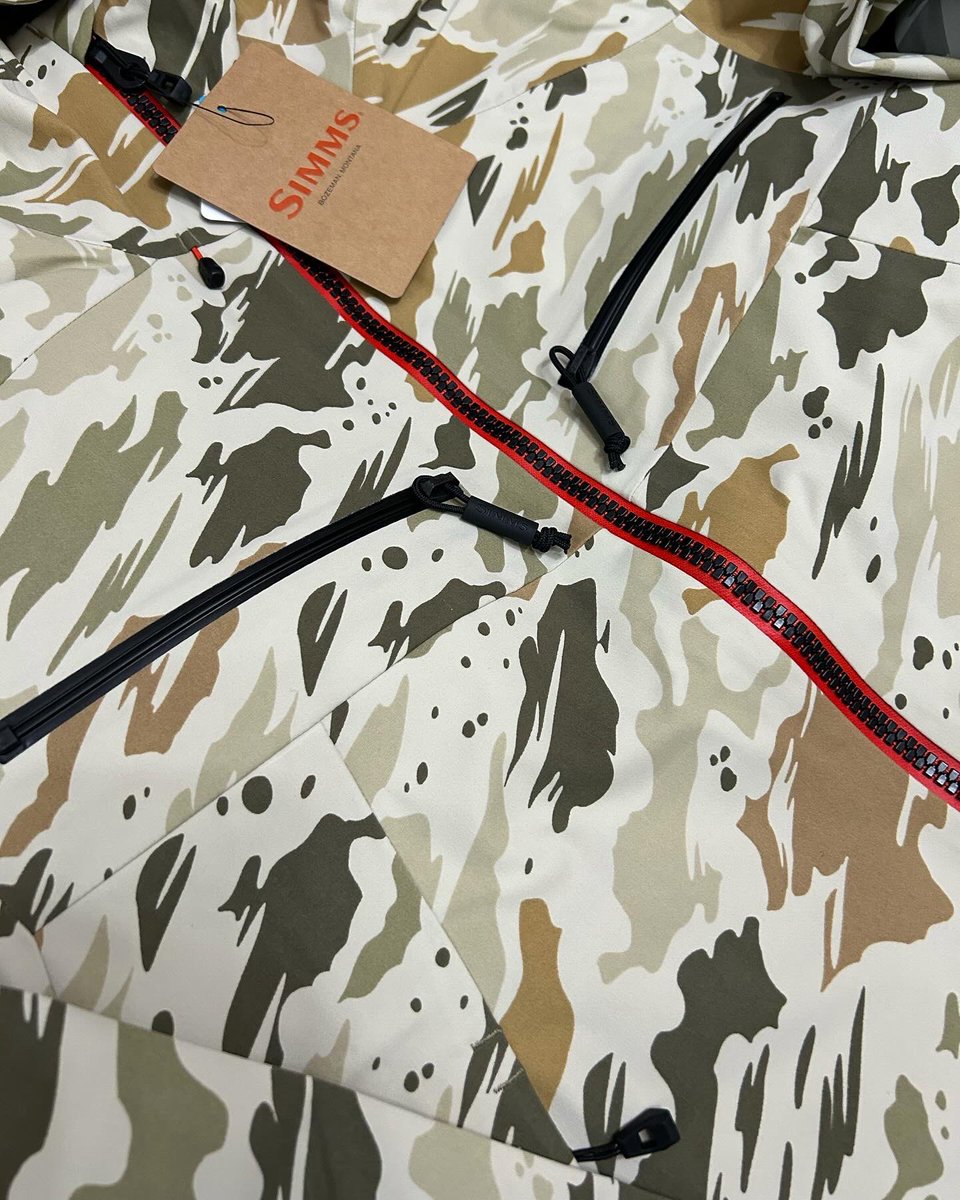 YSM_23's tweet image. SIMMS CX JACKET&amp;amp;BIB
明日昼12時販売開始🎣

3レイヤー素材を使用した防水透湿性能👍
自己治癒性能を持つTruZip ジッパーを設置。完璧な防水性能を誇ります‼️
間違いない最高の釣りウェアです🔥
是非この機会に🙏
#simms #ysm23