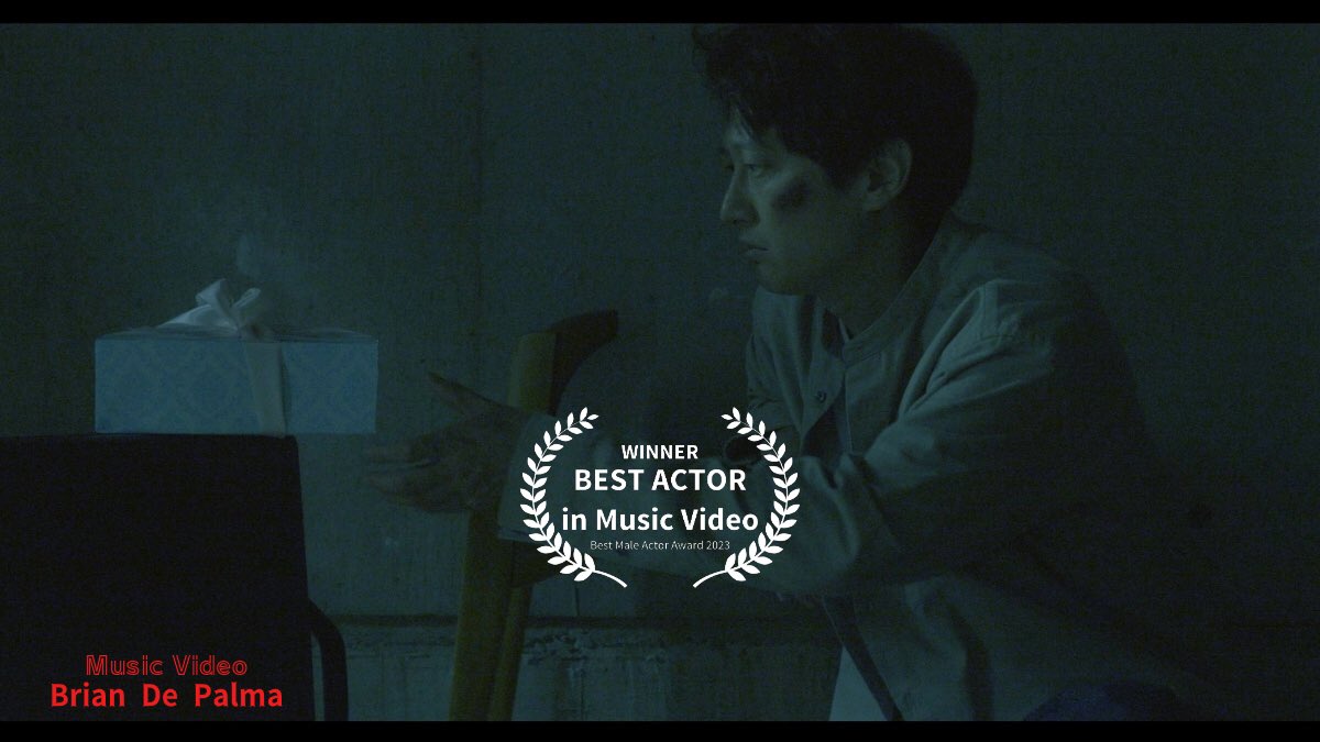 ftmarshmallow21's tweet photo. WINNING
Best Actor in Music Video!!

Best Male Actor Award

Arai Kazuyuki plays two roles. On music video Brian De Palma

Thank you!! https://t.co/amCcR8G2vs