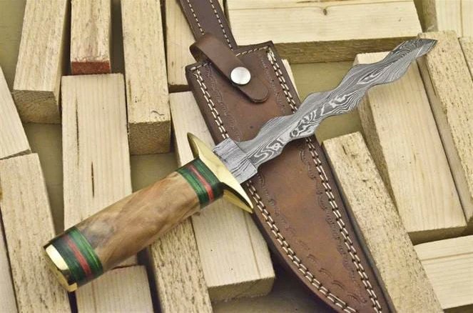 NMTWorld's tweet photo. CUSTOM MADE DAMASCUS BOWIE KNIFE

BLADE : DAMASCUS

HANDLE : HARD WOOD HANDLE

BOLSTERS : BRASS

SHEATH : COW HIDE LEATHER

Blade Size: 3.5

Handle Size: 4 https://t.co/NxdPvVA0wP