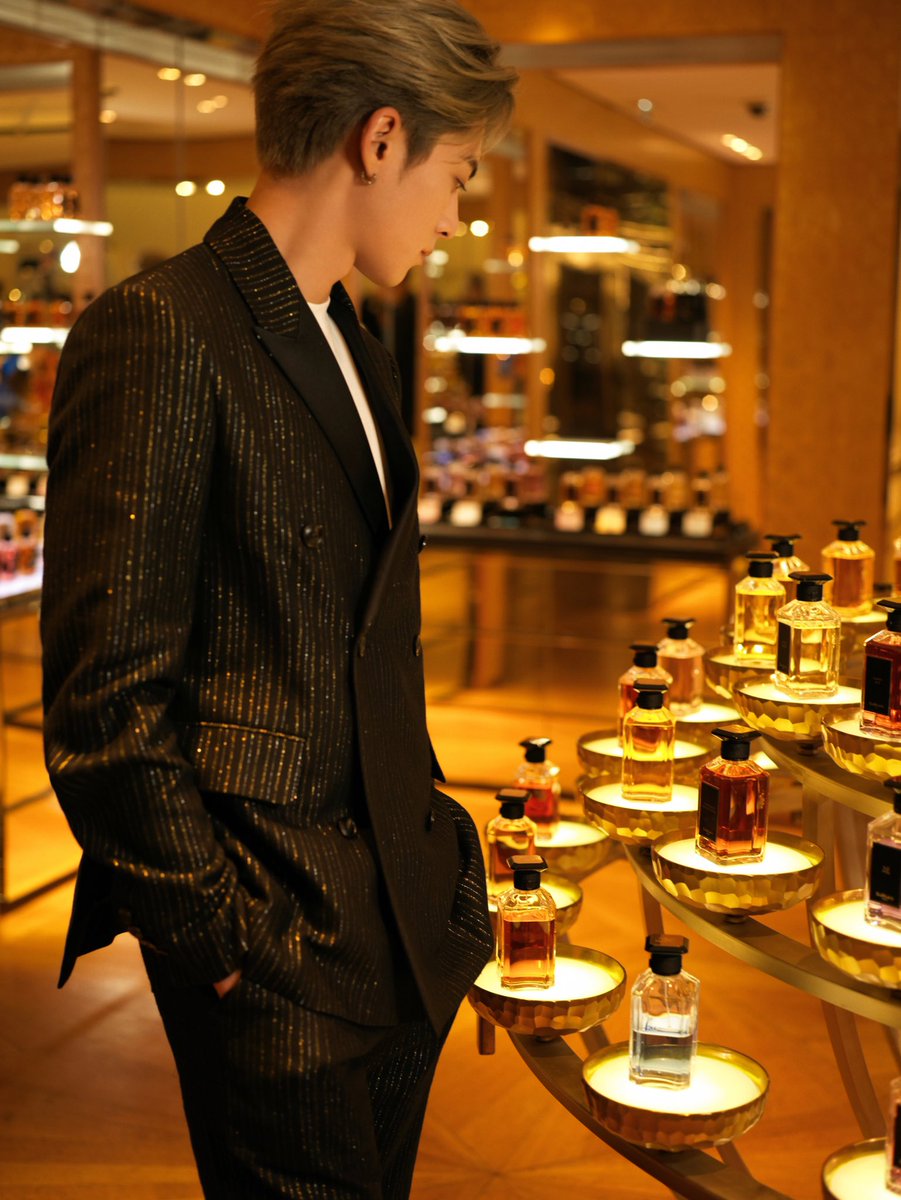 WangHediFolder's tweet photo. 240120 #DylanWang studio updates for La Maison Guerlain visit ❻

#WangHedi #王鹤棣 https://t.co/hKZmrtnMxT