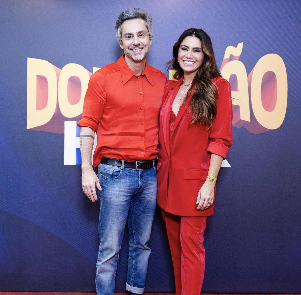 gioantoupdates's tweet photo. 🚨ELA PROMETEU E VEIO AÍ! A peça “Intimidade Indescente” está em projeto de adaptação para o cinema e terá Giovanna Antonelli e Alexandre Nero nos papéis principais. O filme será dirigido por Bruno Barreto.

“— Farei o filme em homenagem aos meus pais, casados há 70 anos — afirma Bruno, referindo-se aos produtores Lucy e Luiz Carlos Barreto. — Sempre pensei em Antonelli, com quem havia trabalhado em “Bossa Nova” (2000) e “Caixa dois” (2007), e não sabia que ela já tinha o desejo de levar essa história para as telas. Foi uma grande coincidência.” 

🗞️ O Globo.