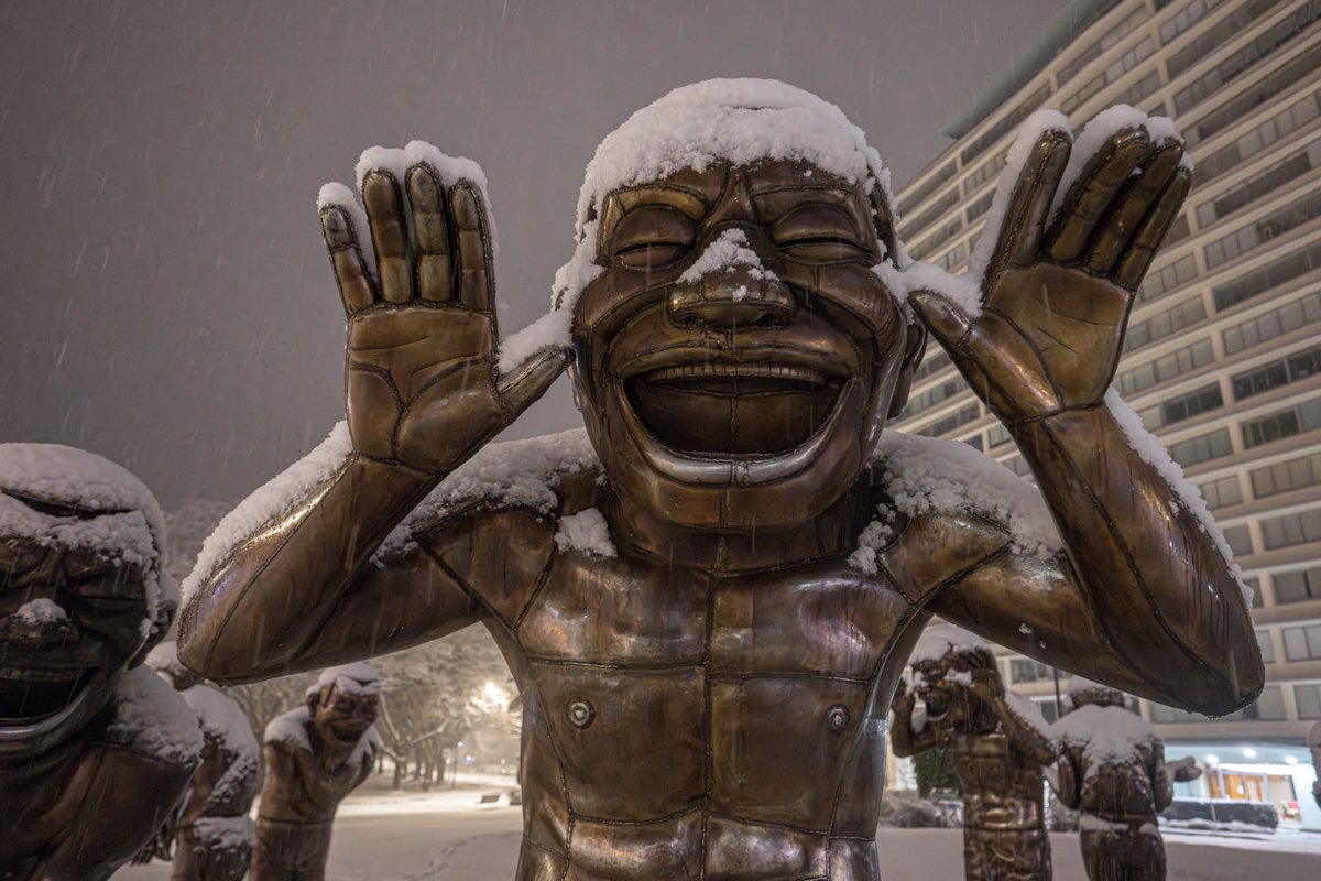 MarksGonePublic's tweet photo. We all loved the Snow now it's a good week of rain. #Vancouver #VanBiennale https://t.co/yHFDG8hhuD