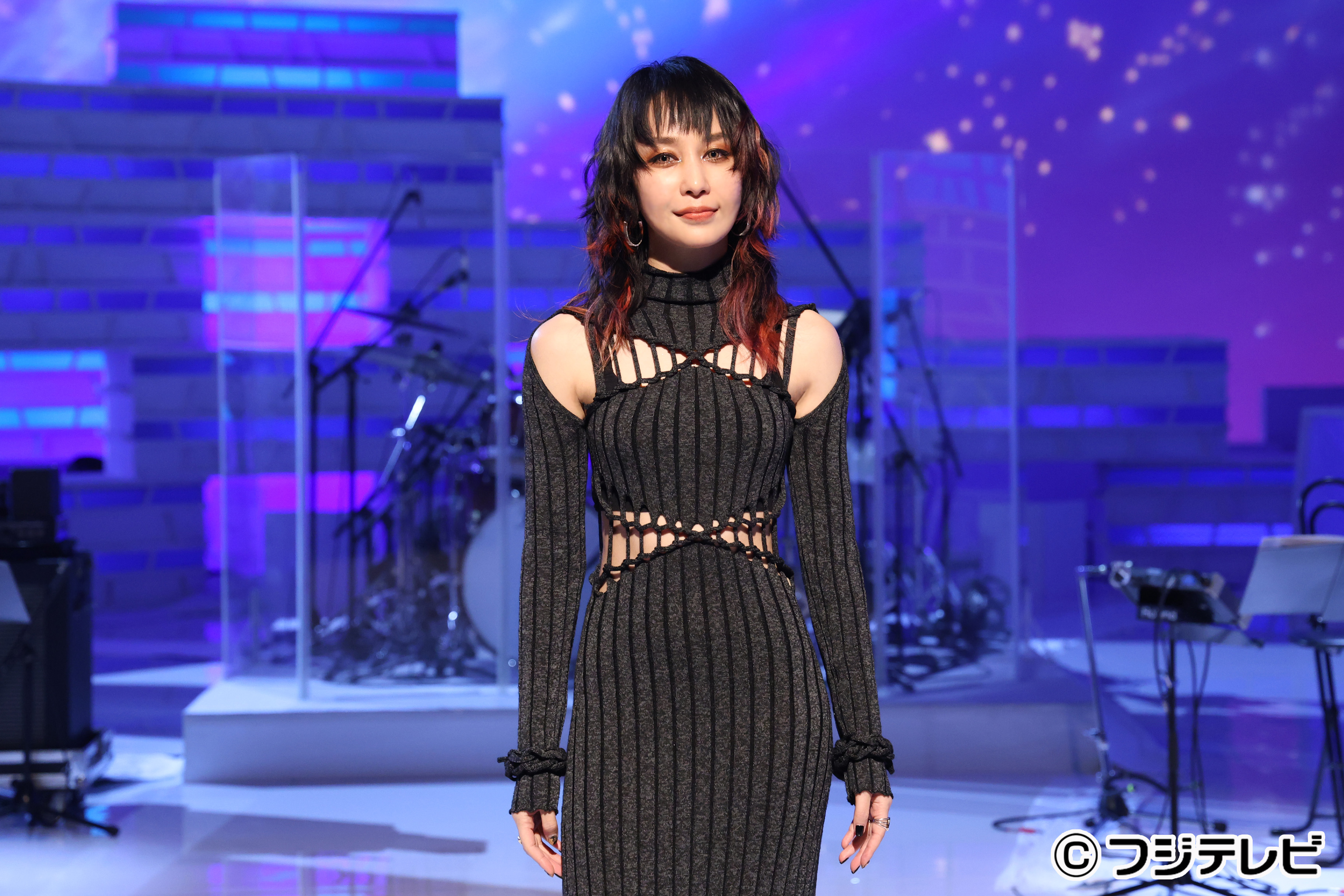 ディースクエアード 中島美嘉さん着用モデル型違い Fashion Express on X: 