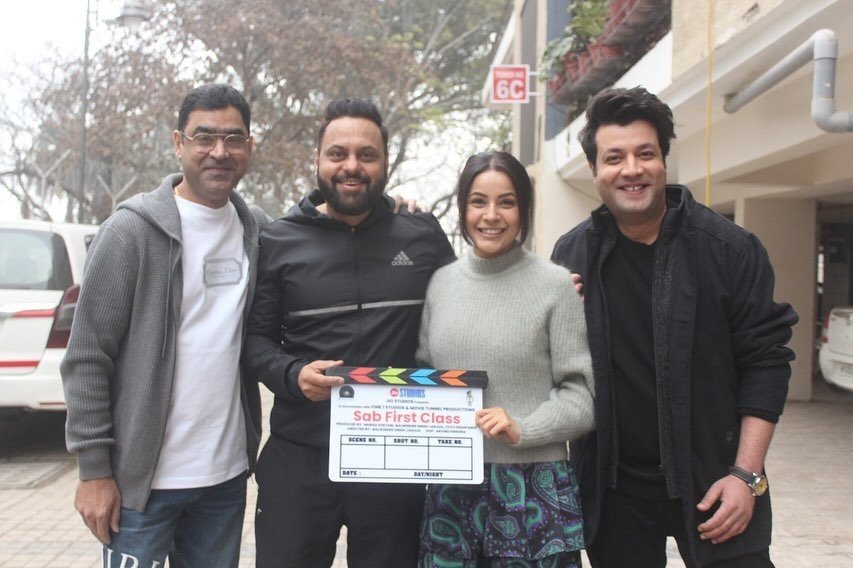 .@ishehnaaz_gill and  @varunsharma90 begin 2024 on a first class note 😬

The shoot for their next project #SabFirstClass has begun

#ShehnaazGill #VarunSharma #BalwinderSinghJanjua #Punjabi #Fukrey3