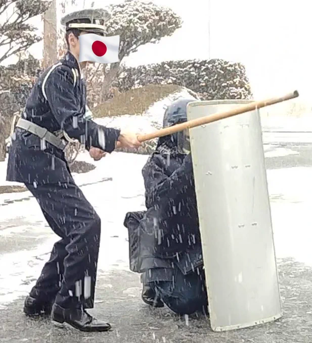 クマが出たらしい(え) 