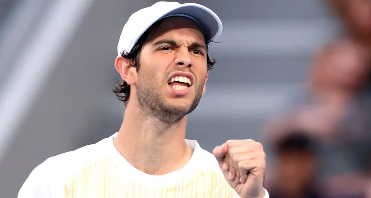 🇵🇹 HISTORY!

Nuno Borges gets the biggest win of his career, beating #13 Grigor Dimitrov 6-7(3), 6-4, 6-2, 7-6(6) and is the first EVER Portuguese player to reach the last 16 at the #AusOpen.

- 1st time into the 2nd week of a Slam
- 2nd Portuguese to make the 2nd week of a Slam