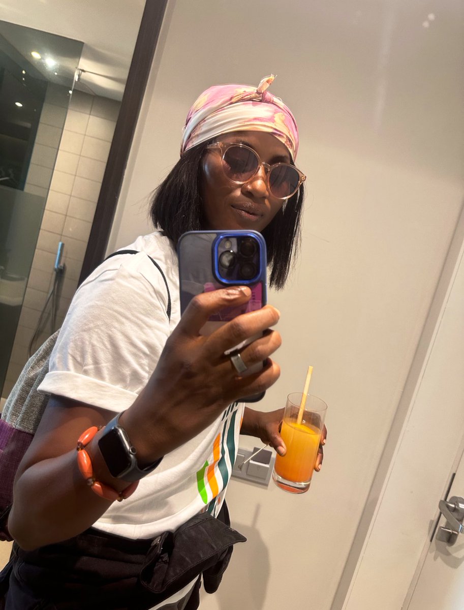 OfficialSuo's tweet image. The most important thing is to enjoy your life,to be happy—it&apos;s all that matters.

Una good morning fam!☀️

Meanwhile,I’m your #EPL #OfficialPidginCommentator @DStv x @DStvNg x @SuperSportTV today on Arsenal vs Crystal Palace &amp;amp; Brentford vs Nottingham Forest.
Oo nice eh?
#Kpoko💚