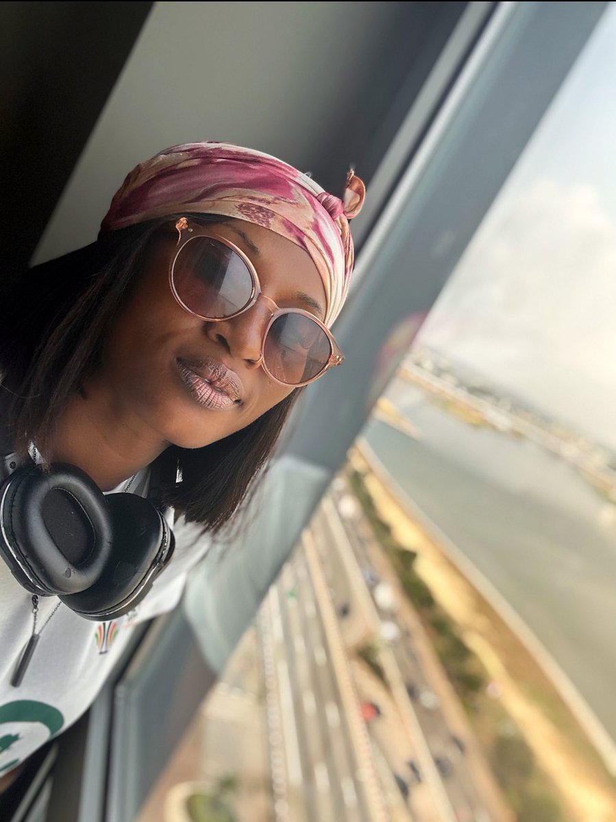 OfficialSuo's tweet image. The most important thing is to enjoy your life,to be happy—it&apos;s all that matters.

Una good morning fam!☀️

Meanwhile,I’m your #EPL #OfficialPidginCommentator @DStv x @DStvNg x @SuperSportTV today on Arsenal vs Crystal Palace &amp;amp; Brentford vs Nottingham Forest.
Oo nice eh?
#Kpoko💚