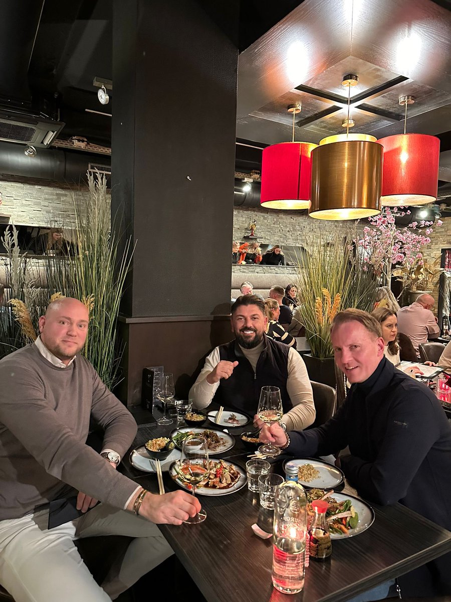 Gezellig avondje bij TAO 🥳🍷🍾🍽️