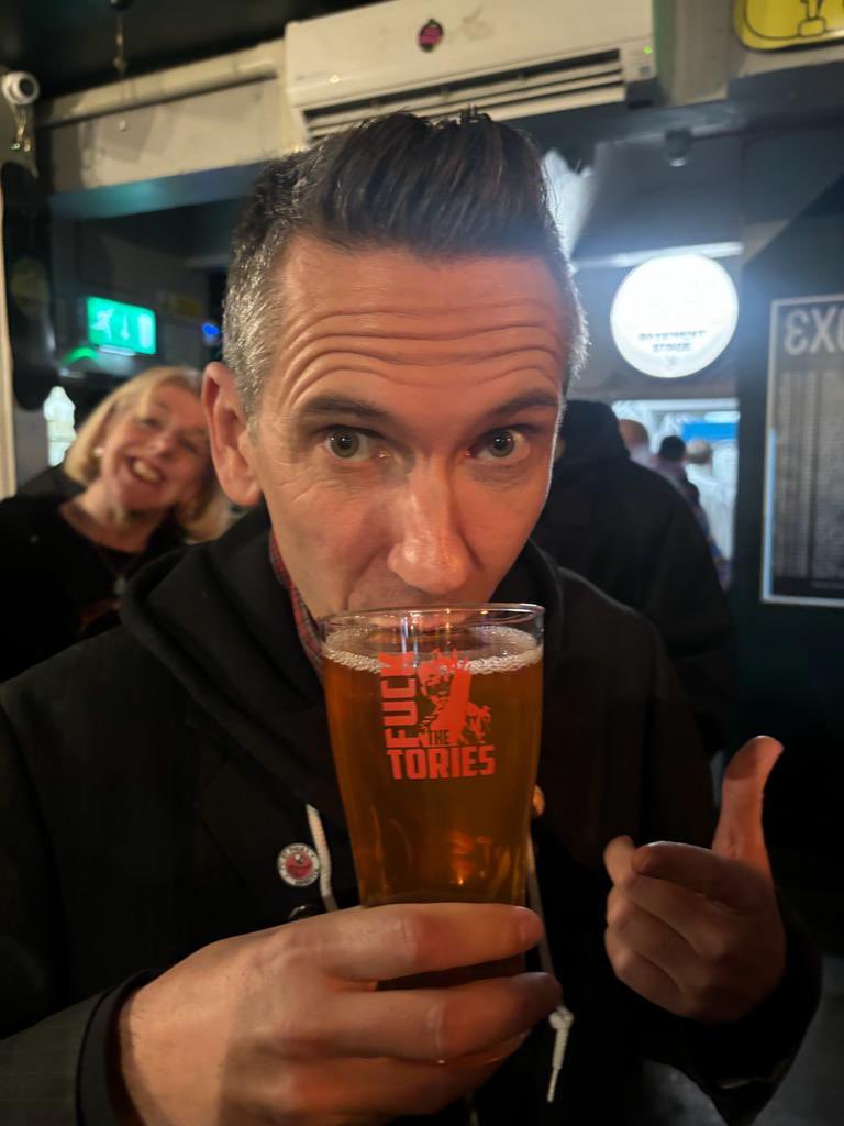 If Eze scores for #Palace at #Arsenal today, one lucky person that RT's this will win a pack of our sexy pint pots (drinker not included) tufac.bigcartel.com/product/f-k-th…