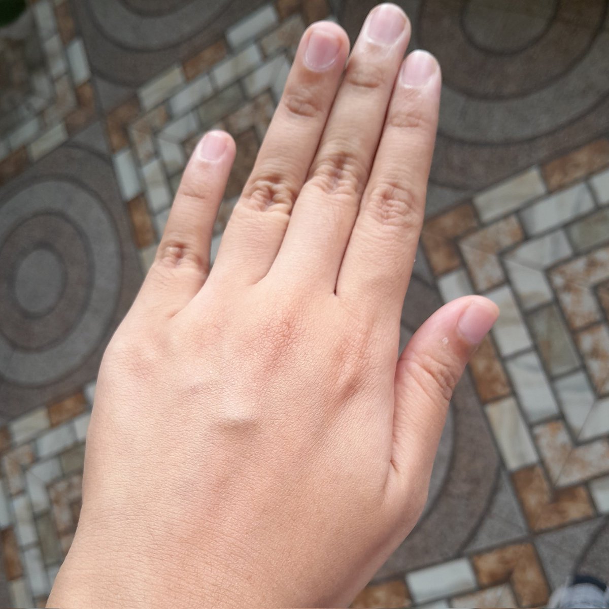 skincherrys's tweet image. solusi buat yg pengen kulit cerah tapi mager luluran ✨️

jalan ninjaku ya pakai bodymask karna bisa nyerap ke kulit, gak perlu gosok-gosok, biarin kandungan exfonya yg bekerja